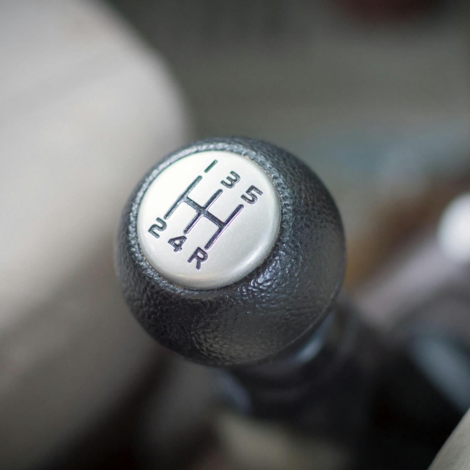 Why is the manual car dying out?