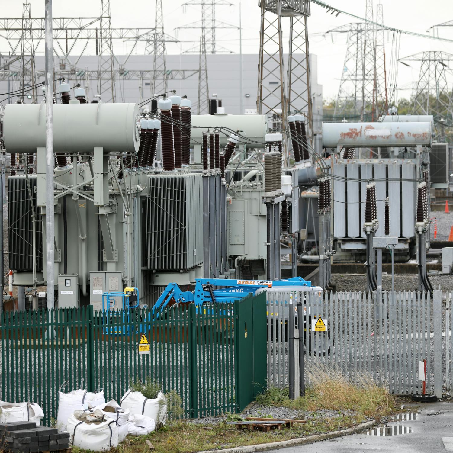 Should data centres be taxed to pay for national grid upgrades? episode artwork