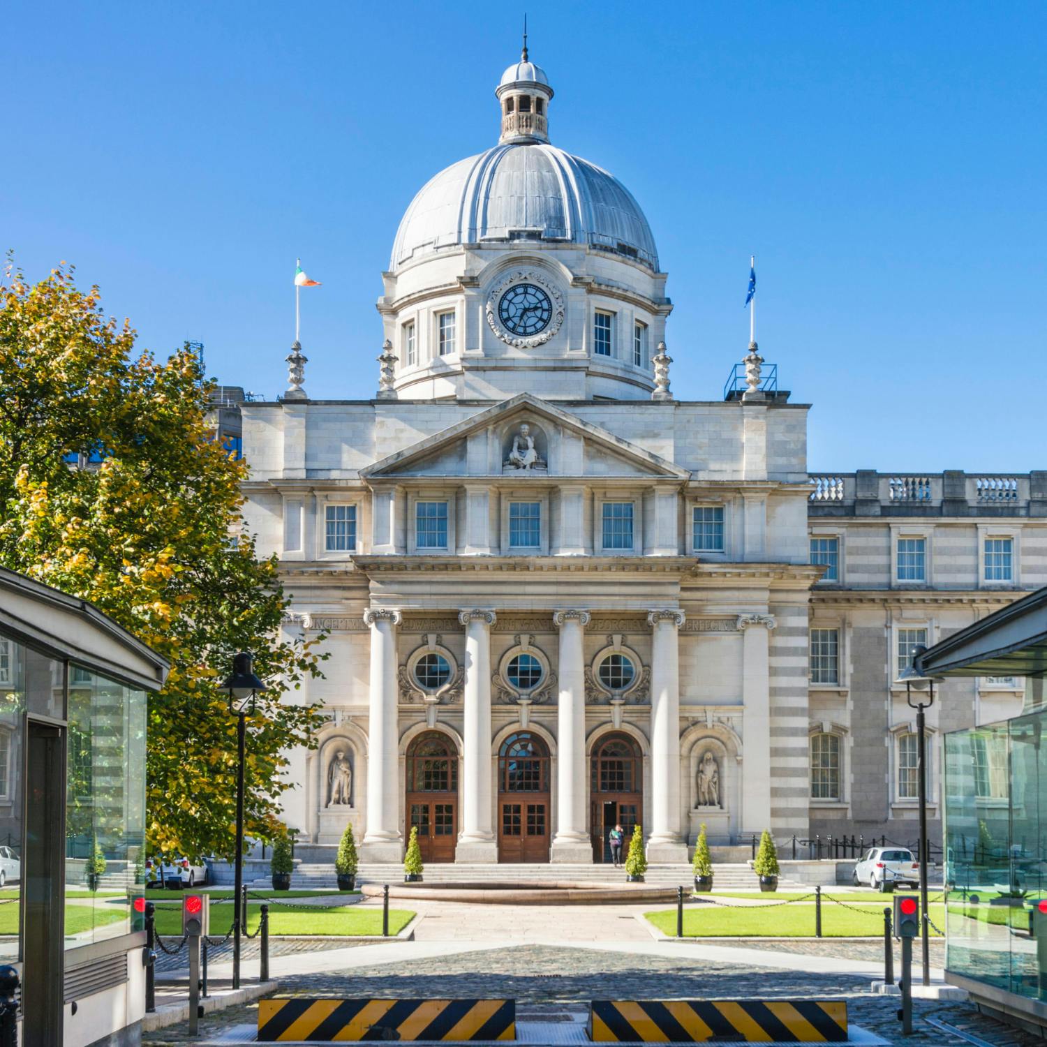 All the political news with Sean Defoe