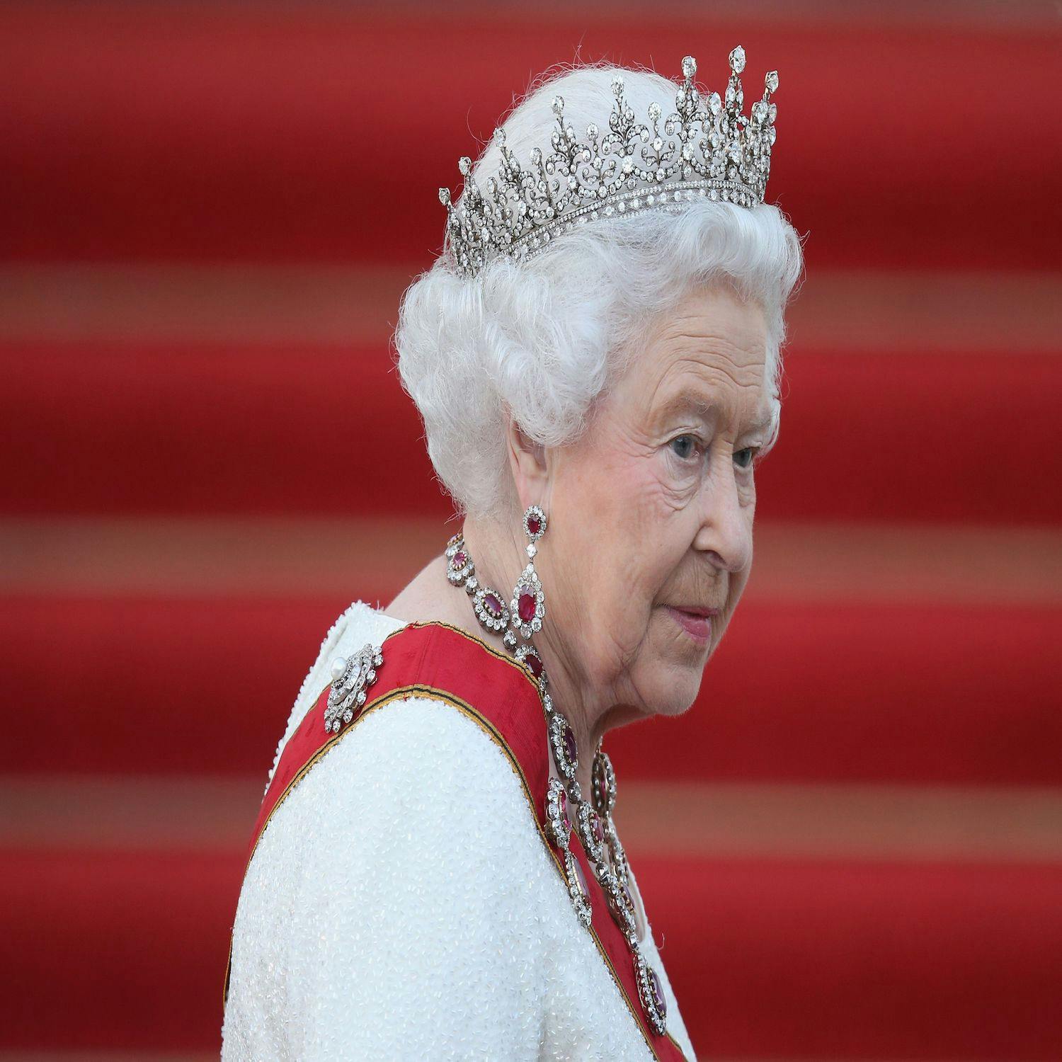 cover of episode RTÉ airing Queen Elizabeth's funeral is 'over the top' - Cllr Ring