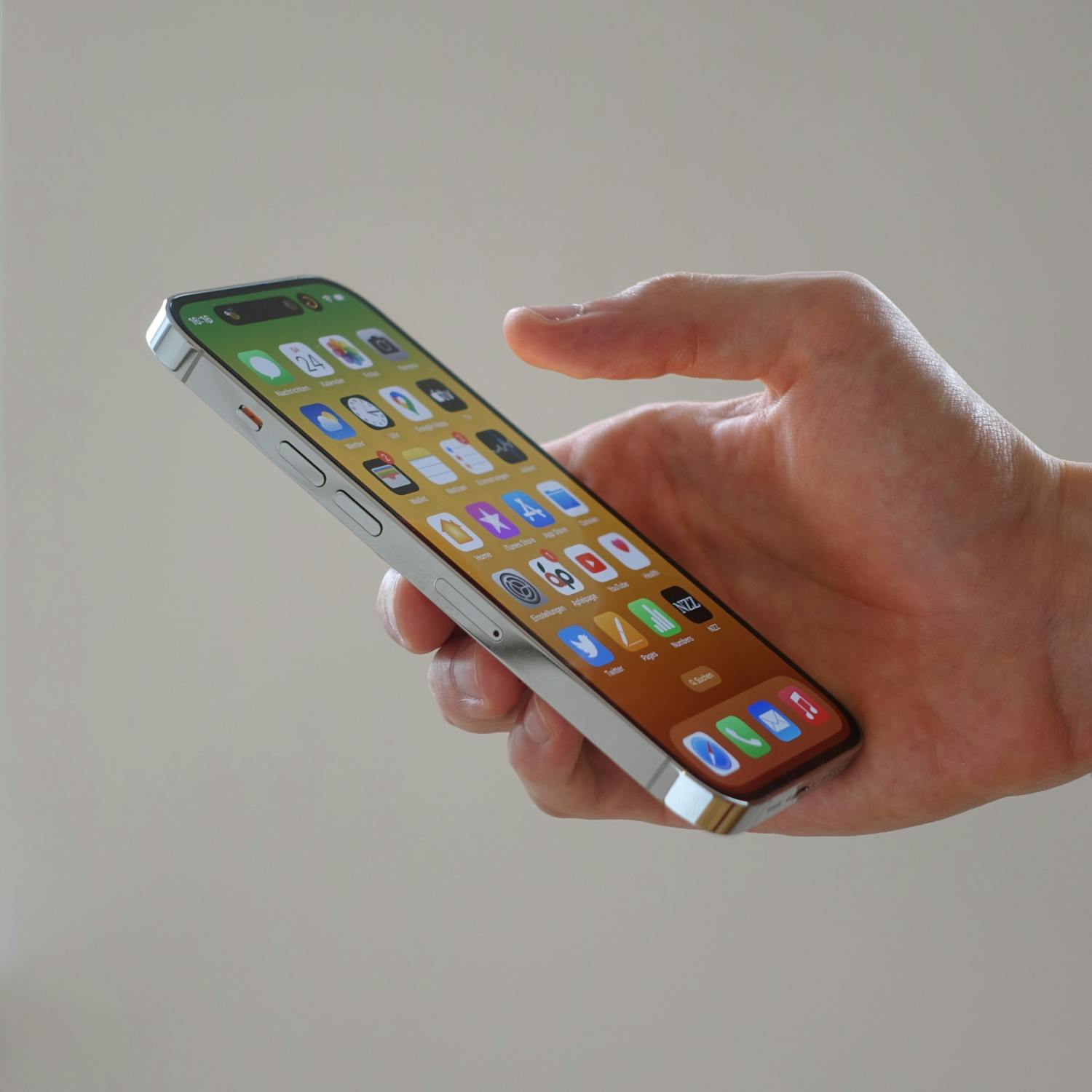 Tech Takeover: Emergency text alert system