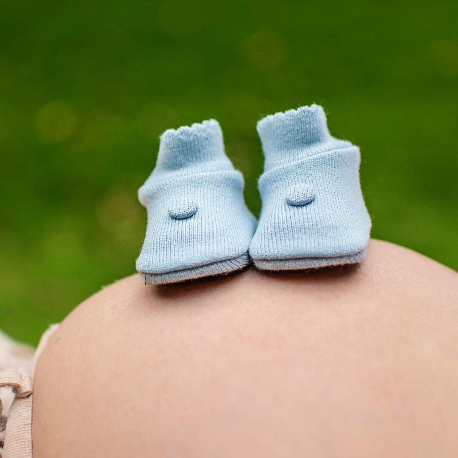 Why the average age for giving birth is increasing