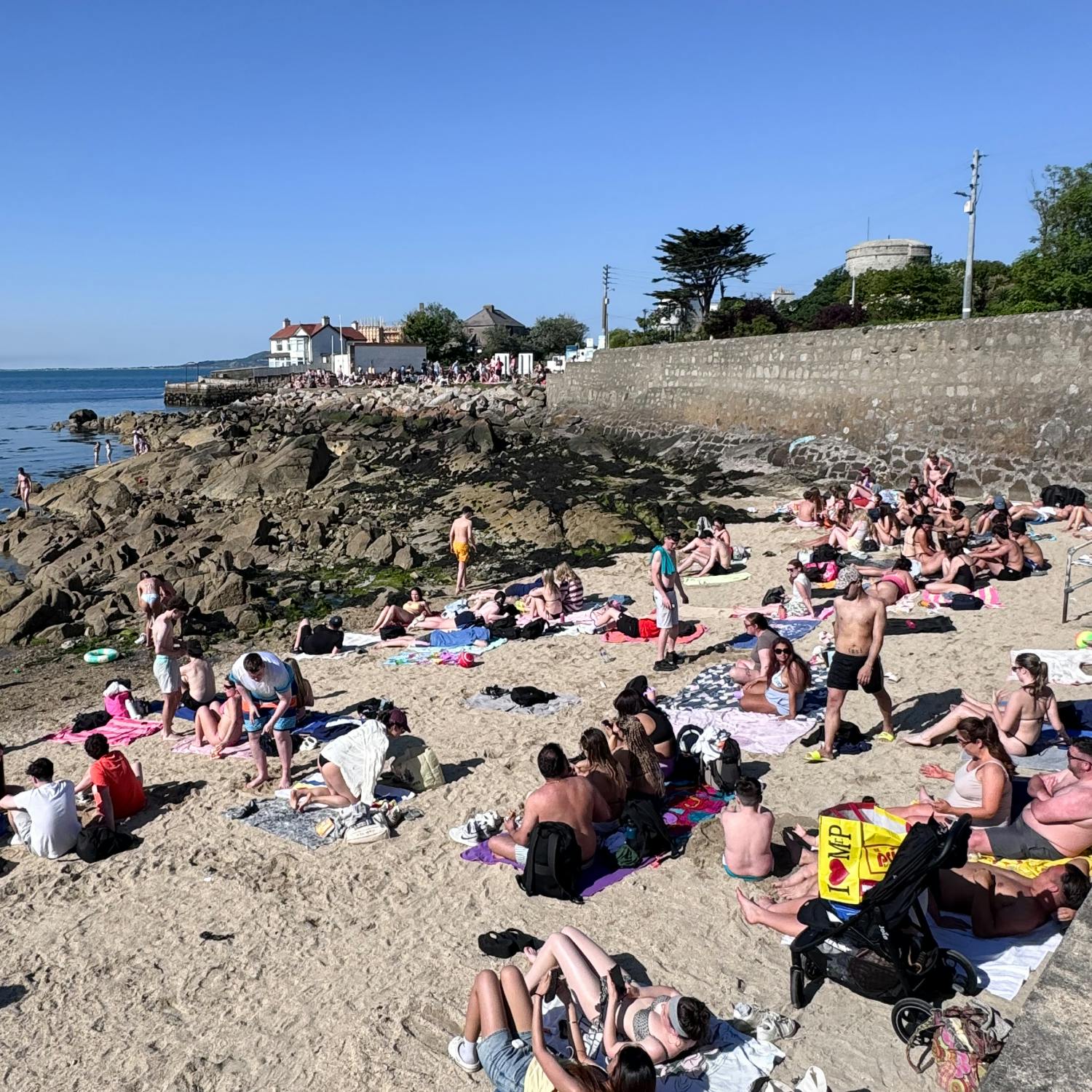Are beaches and parks covered in litter? episode artwork
