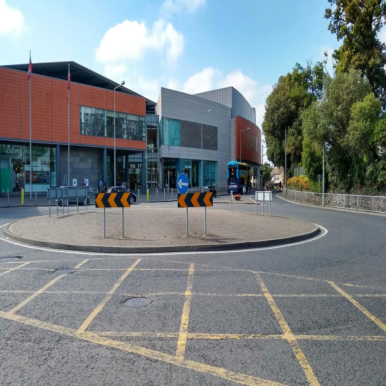 **Woman Horrified By Incident Involving Young Mum in Penneys in Swords**