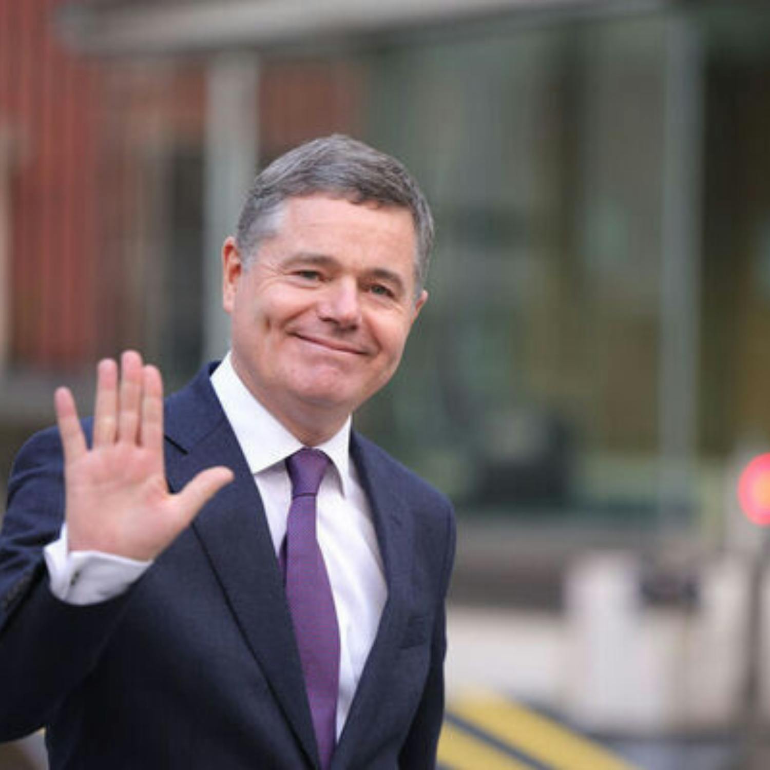 Who are the runners and riders to replace Minister  Pascal Donohoe?