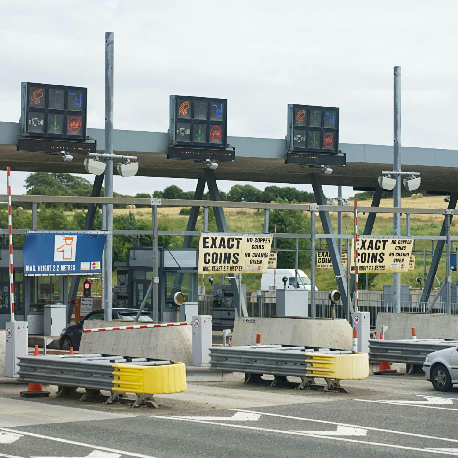 Should we remove tolling booths from all tolled roads?