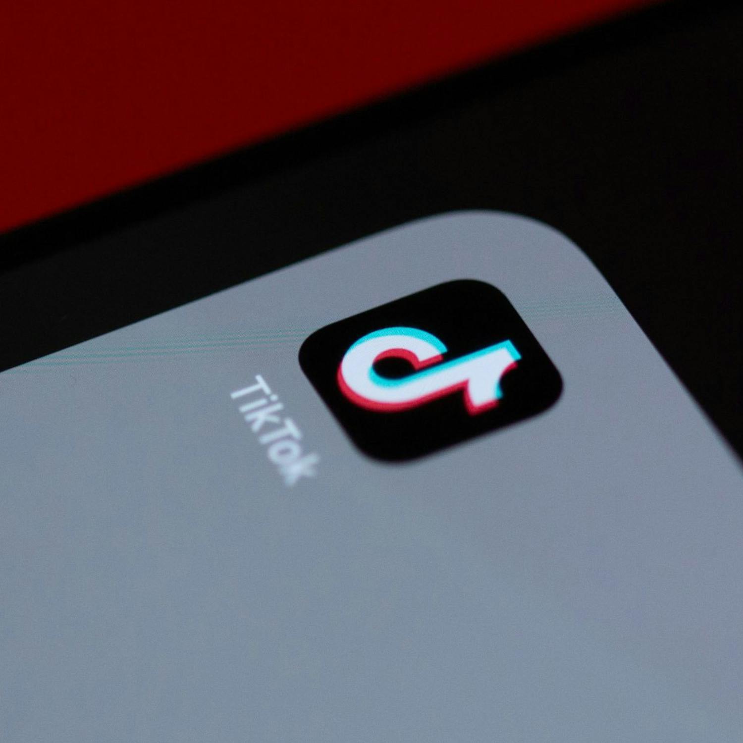 The impact ‘SkinnyTok’ is having on people’s health