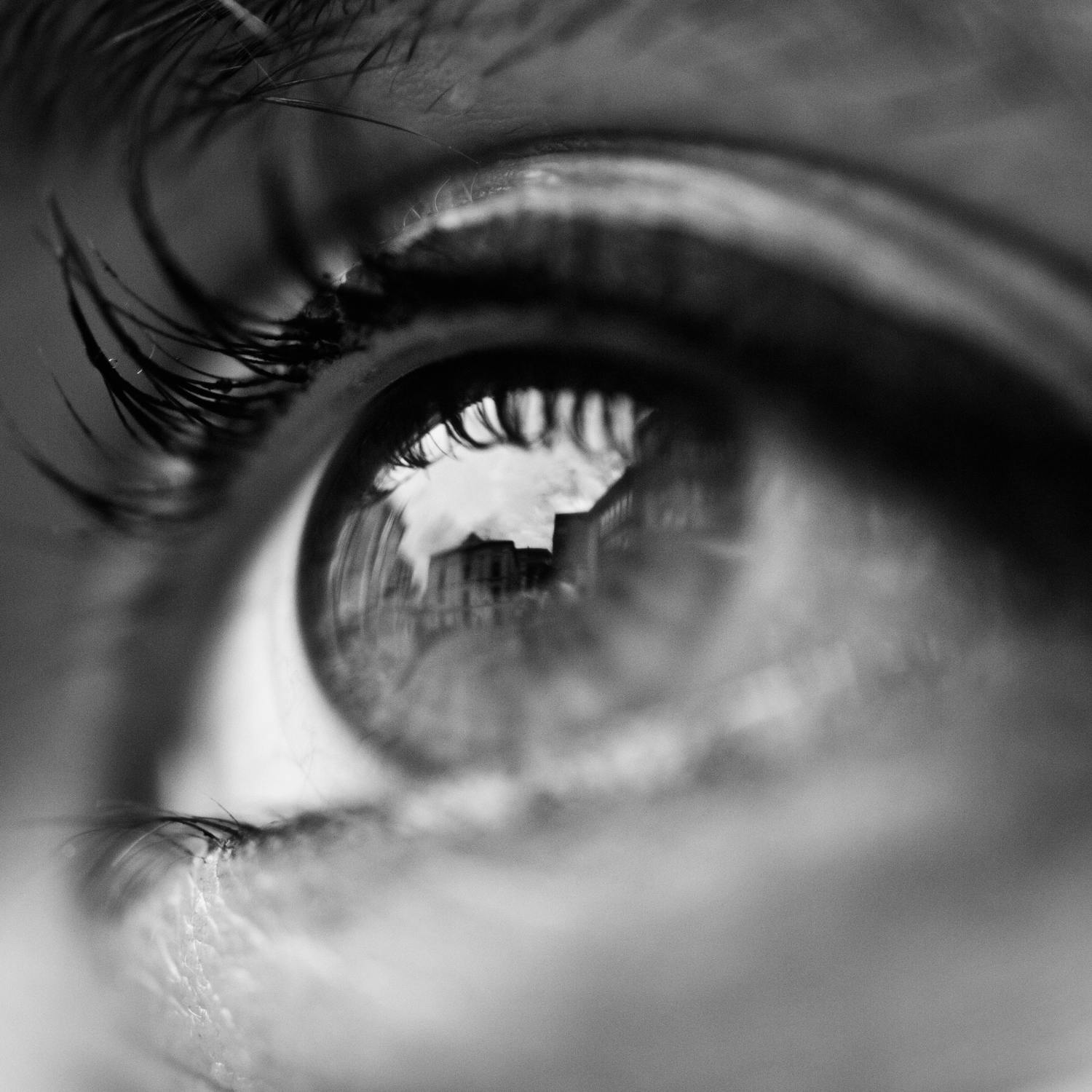 Ask The Expert: Consultant Ophthalmologist Arthur Cummins