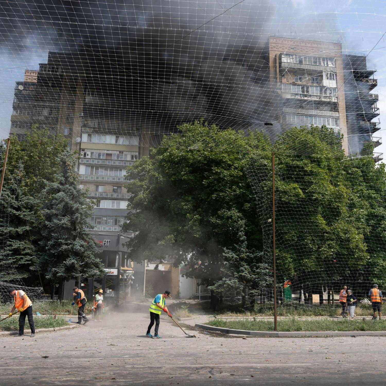 Heavy Russian missile and drone attack in Ukraine