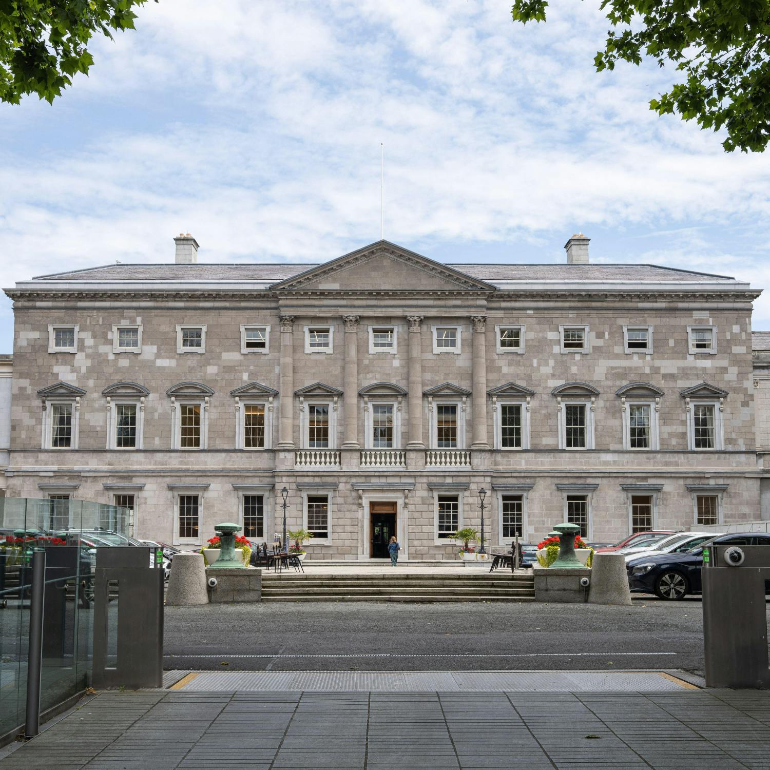 Should the Dáil be recalled? Image