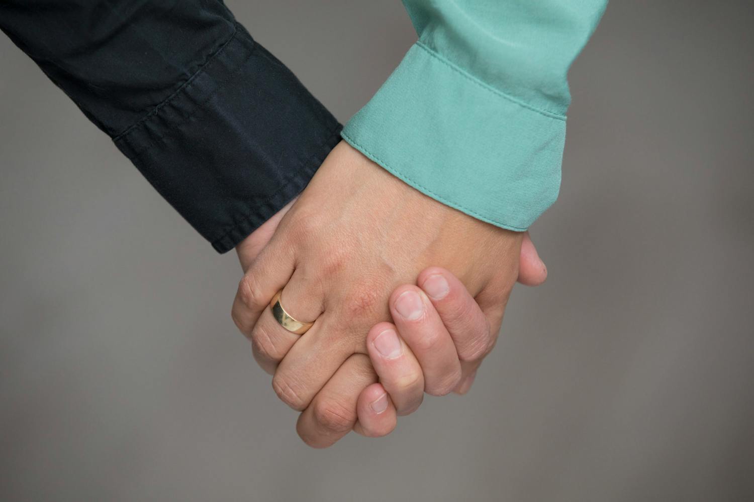 So you think you're an Adult: My BF hates holding hands episode artwork