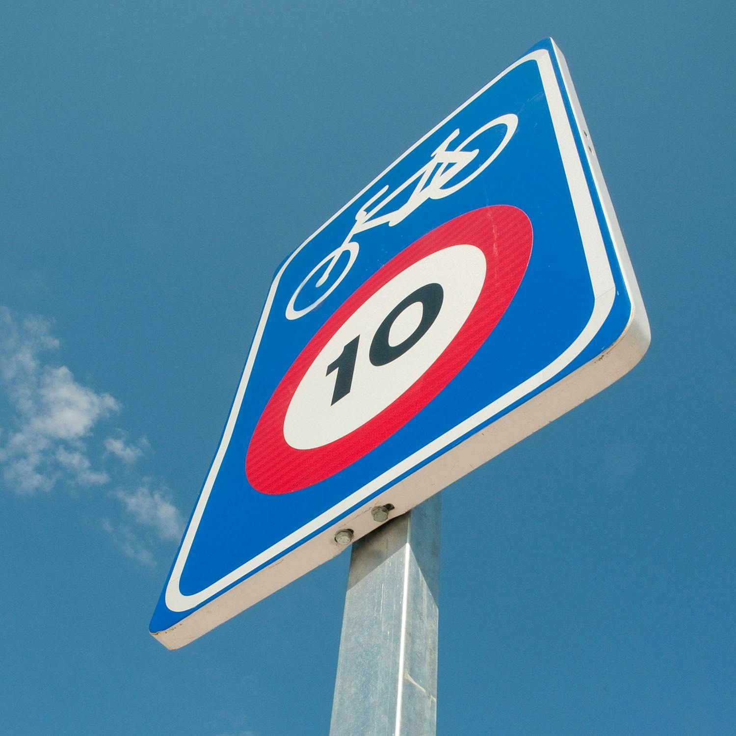 Should we have speed limits for bicycles ? Should we have speed limits for bicycles ?