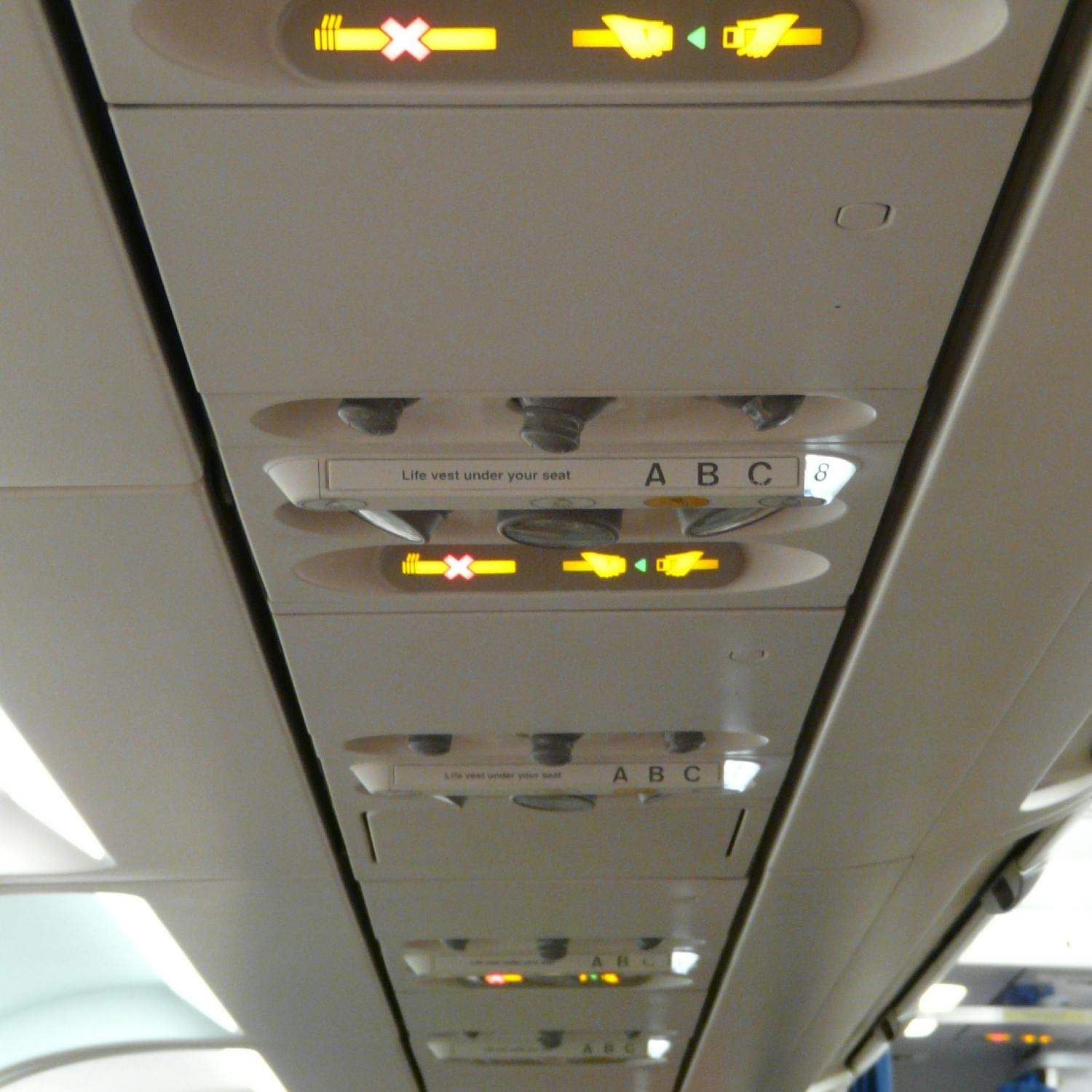 Mother issues warning after nuts on flight caused life-threatening anaphylaxis