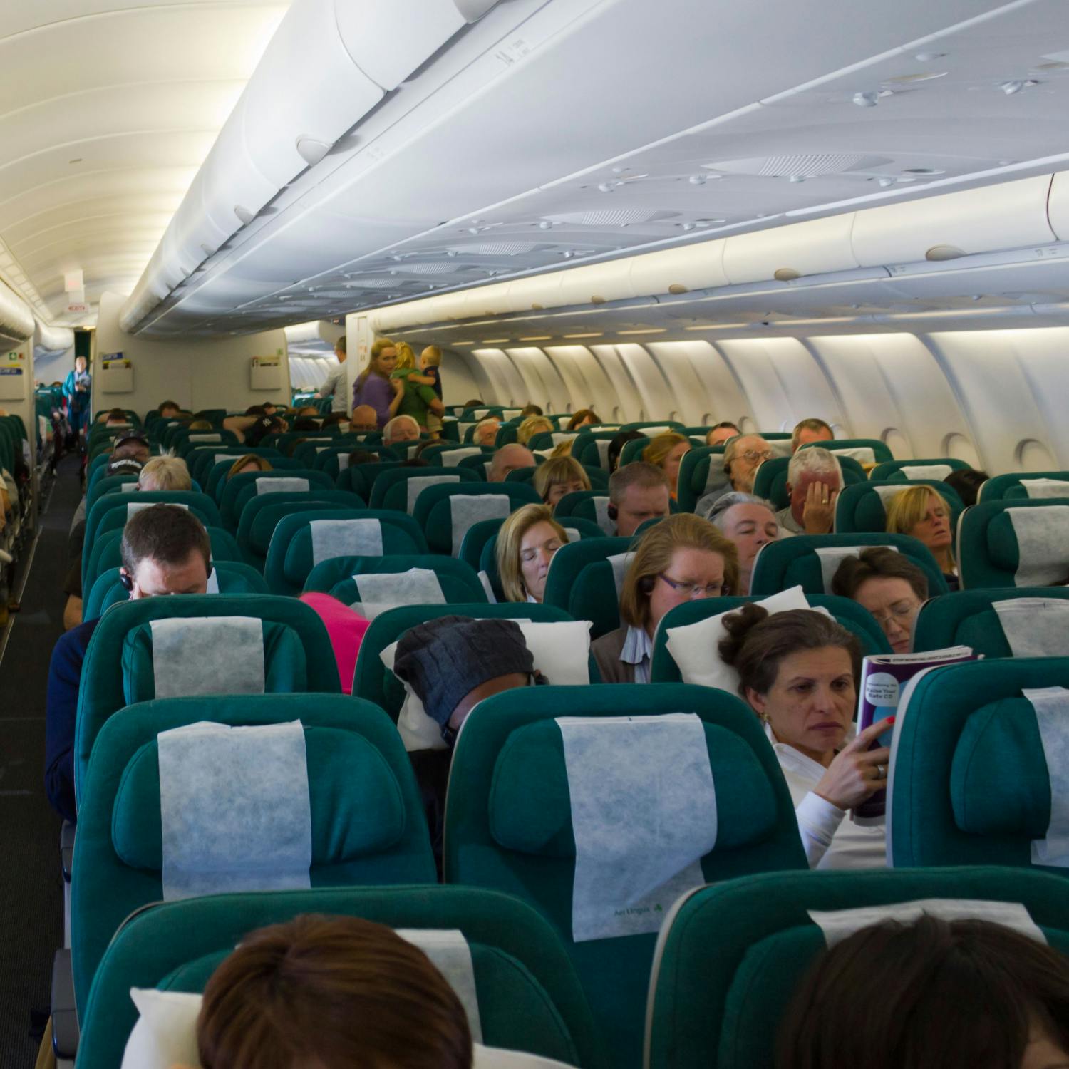 Is it worth paying more to avoid the middle seat of a plane?