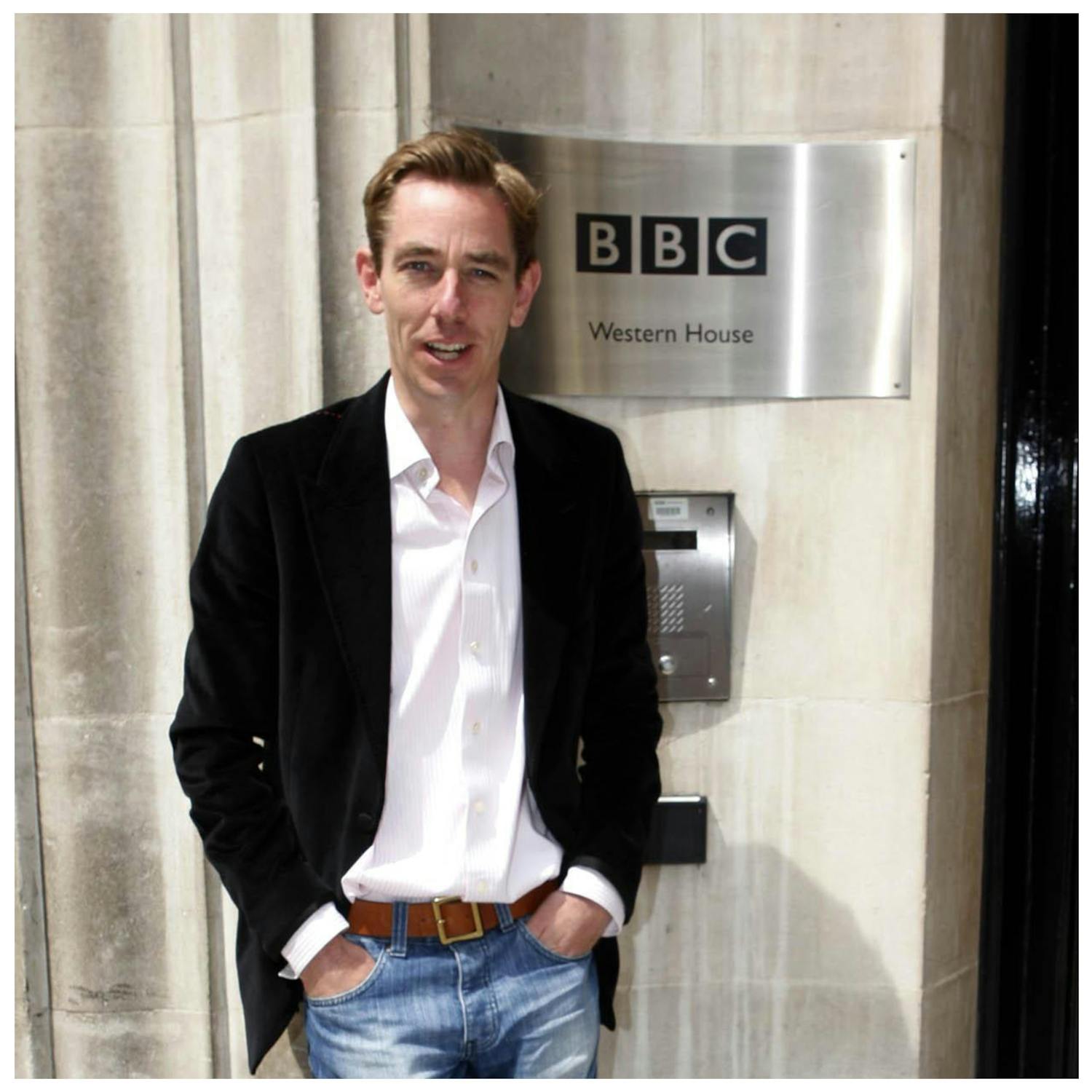 Tubridy in the UK, Henderson in Saudi Arabia and Wolfe Tones at EP