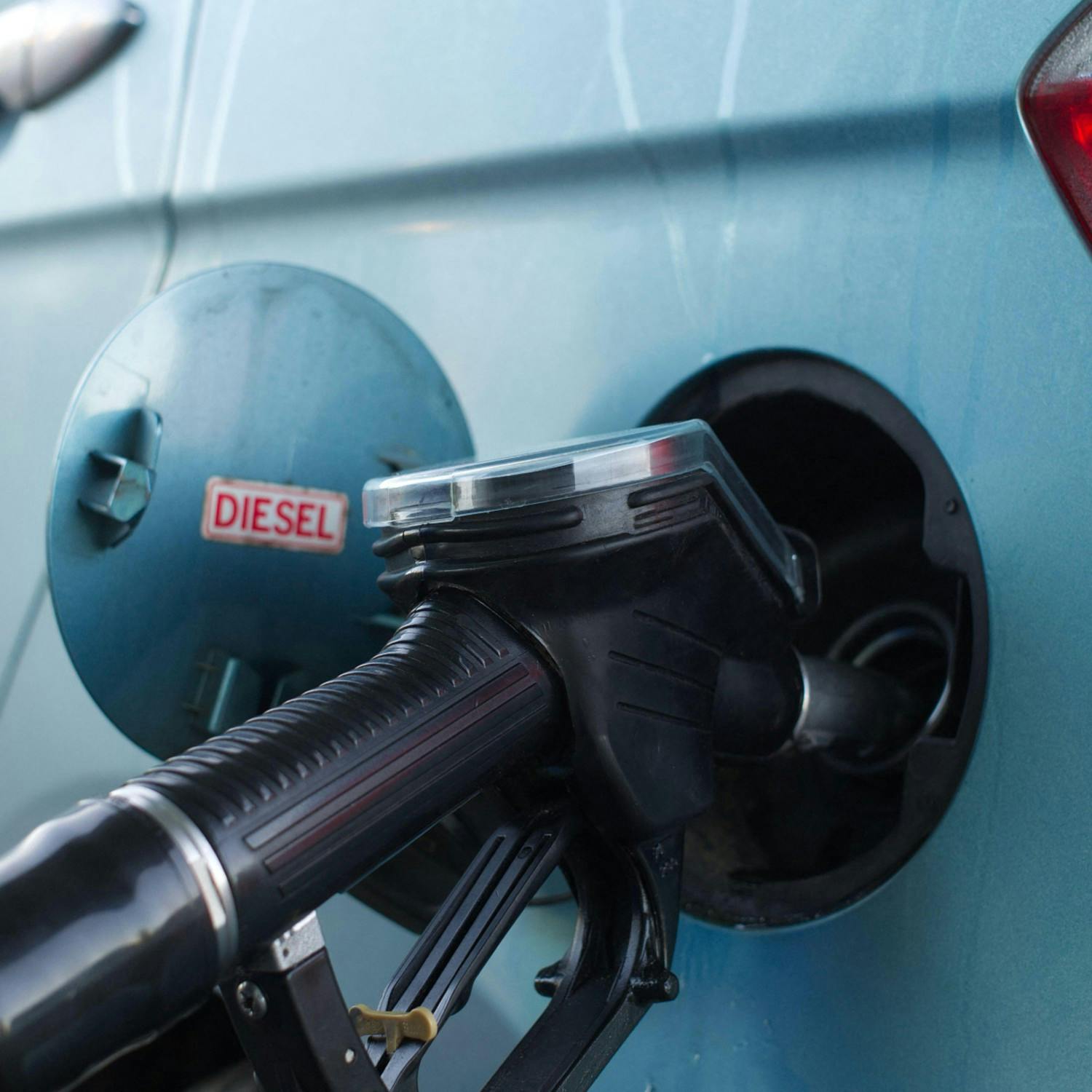 How are government dealing with the fuel crisis? episode artwork