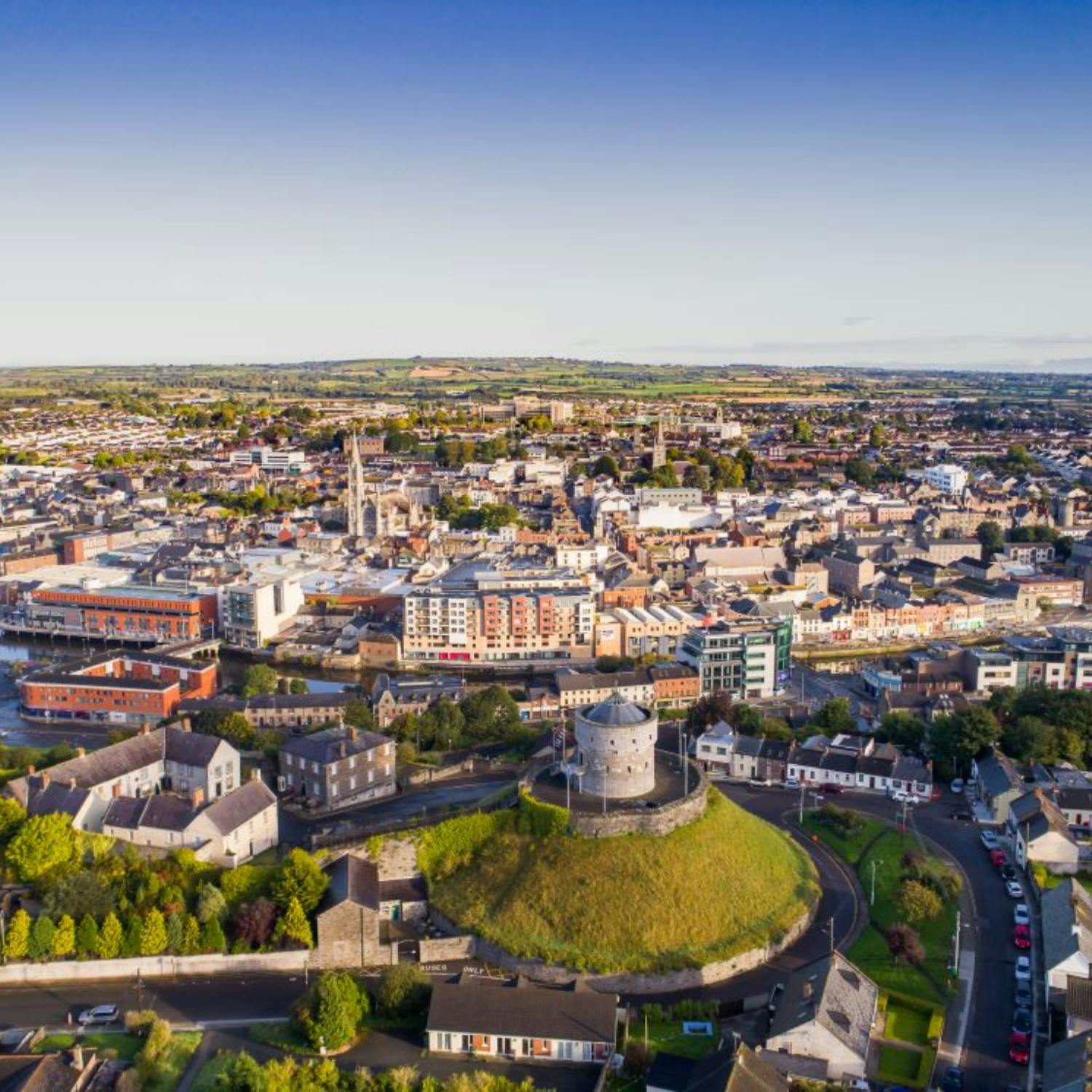 Should Ireland’s large towns be given city status? episode artwork