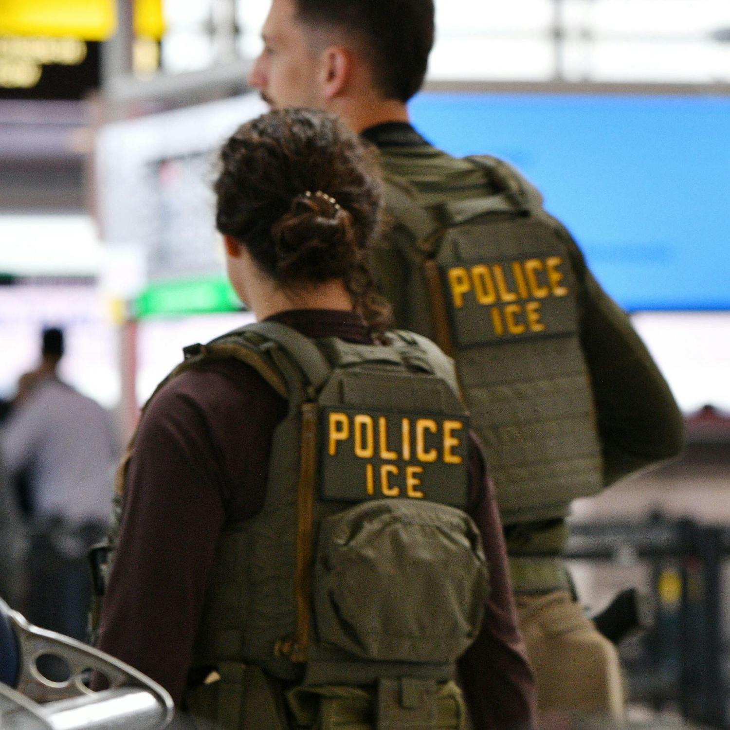 ICE agents to start using electric shock gloves - why?