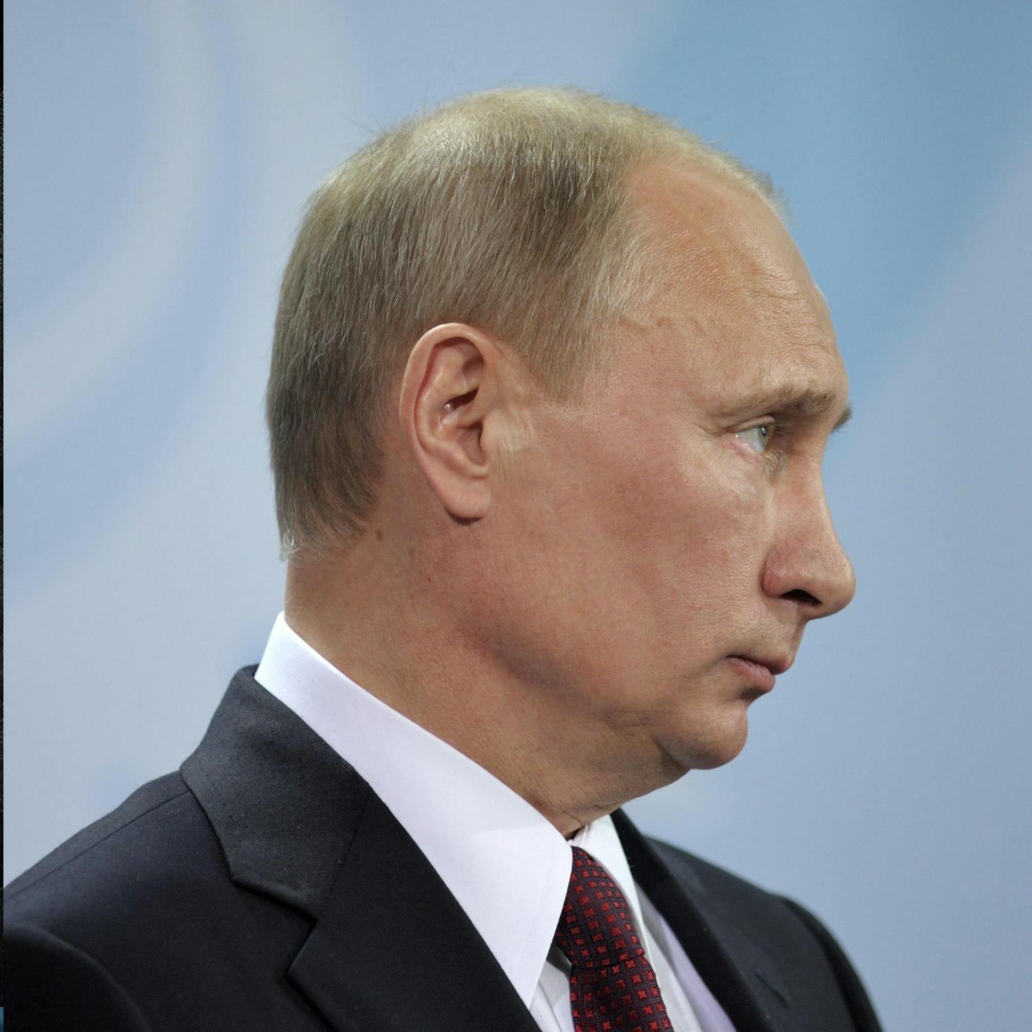 Putin considers nuclear tests after Trump threat