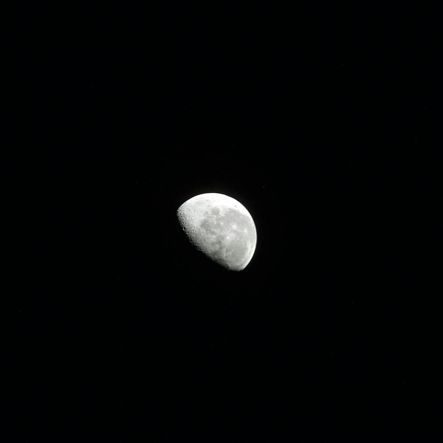 SpaceX rocket set to crash into the Moon Image