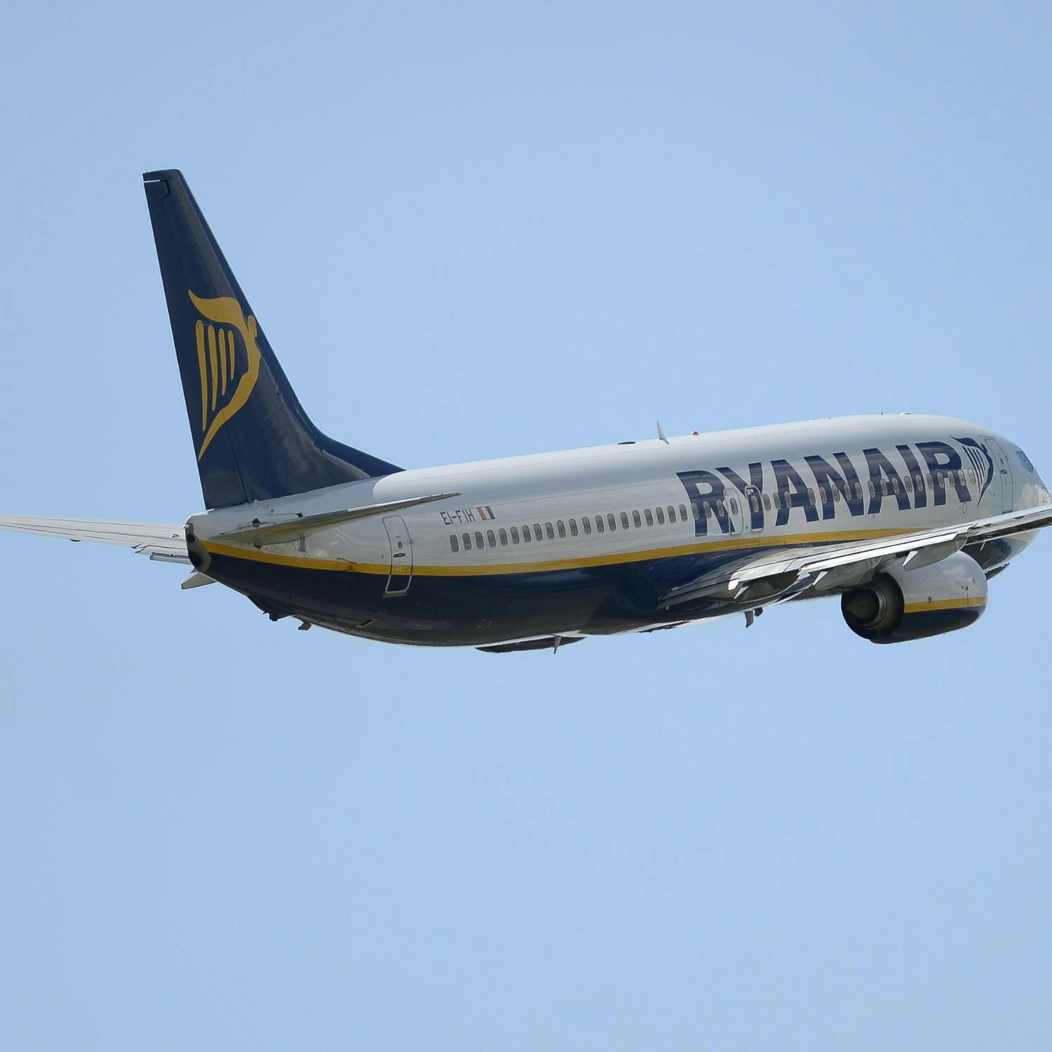 Ryanair’s legal action case against booking.com gets underway episode artwork