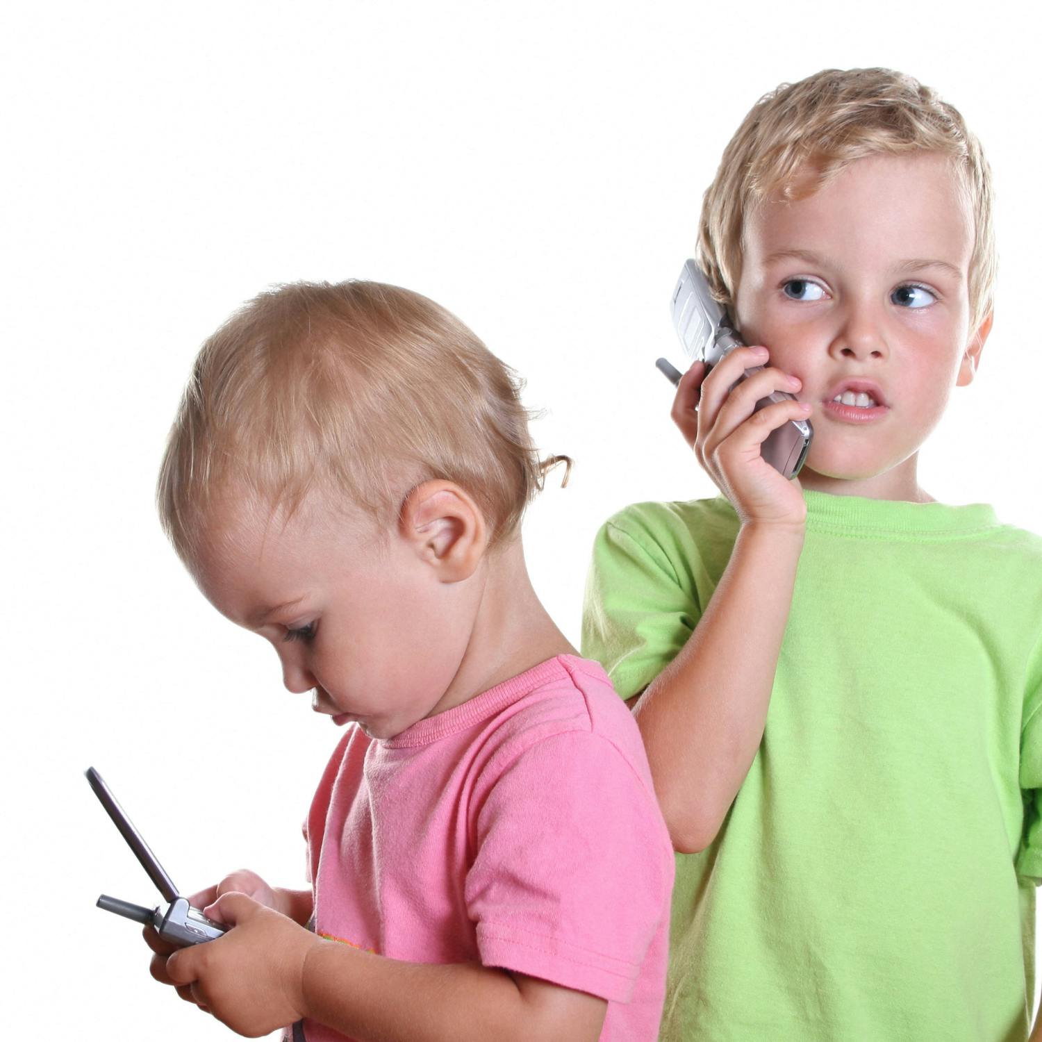 Giving young children smartphones is "an abdication of responsibility"