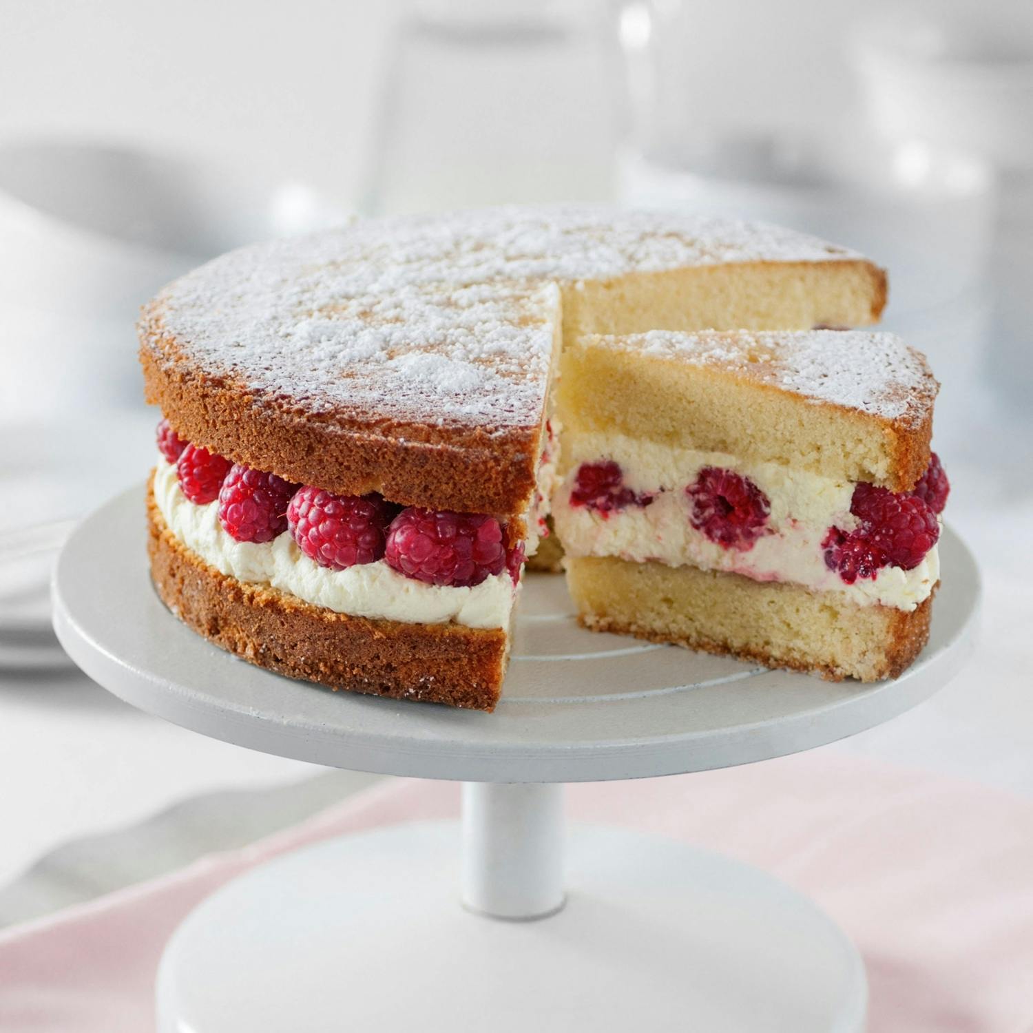 Gareth Mullens makes us a Victoria sponge cake with Wexford strawberries
