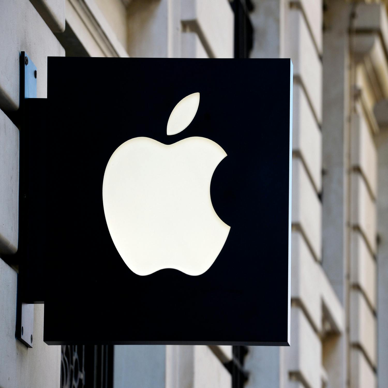 Apple may stop shipping its products to the EU