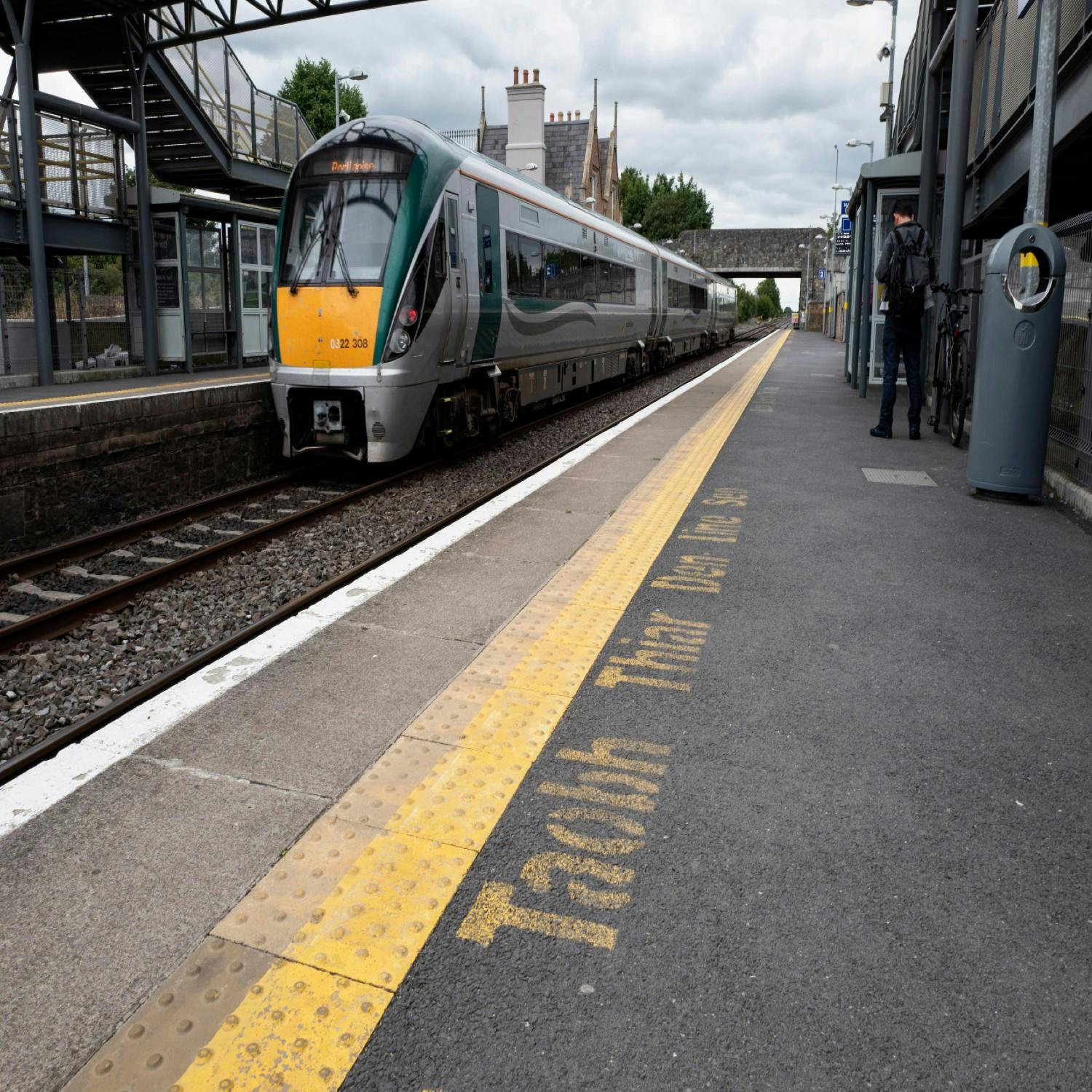 cover of episode Rail services around Ireland need improving