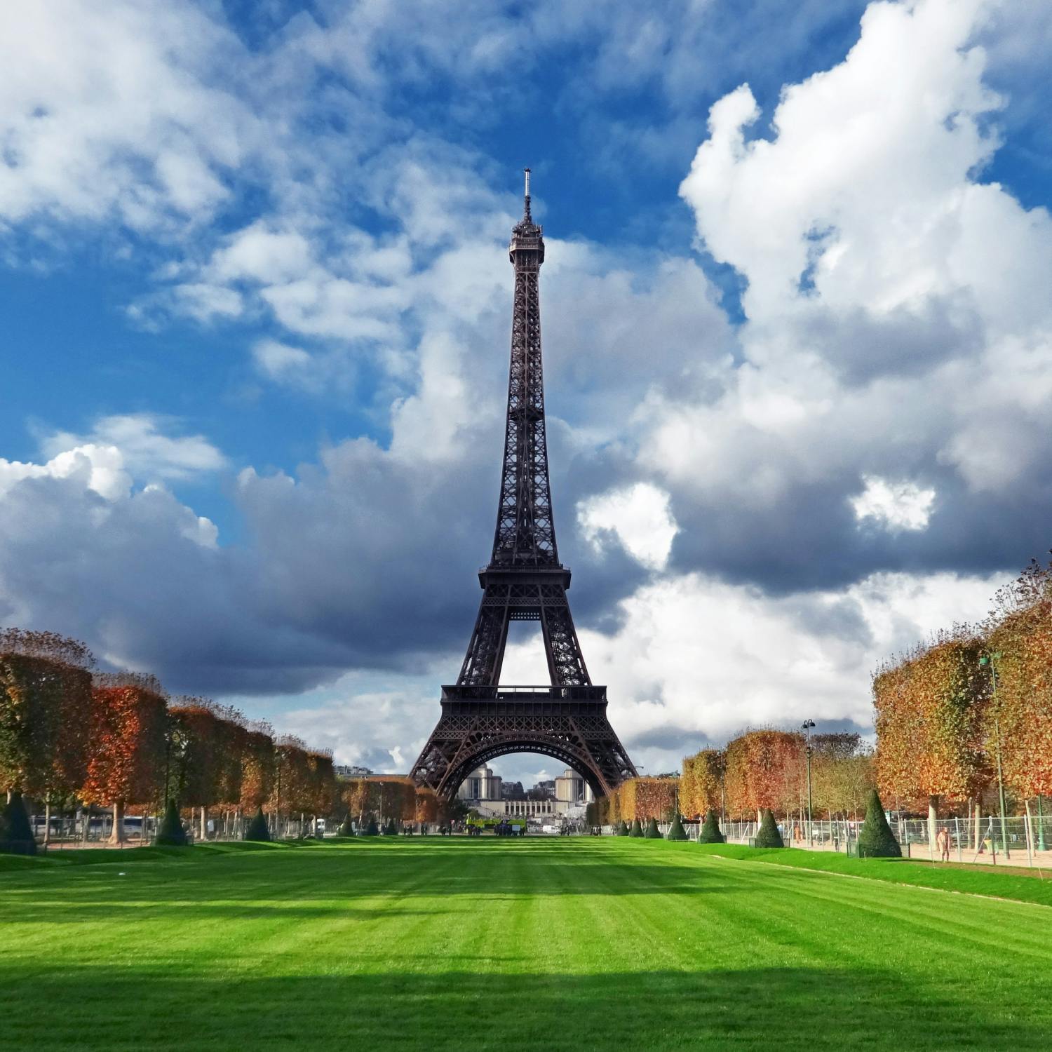 The Ultimate Guide: Paris