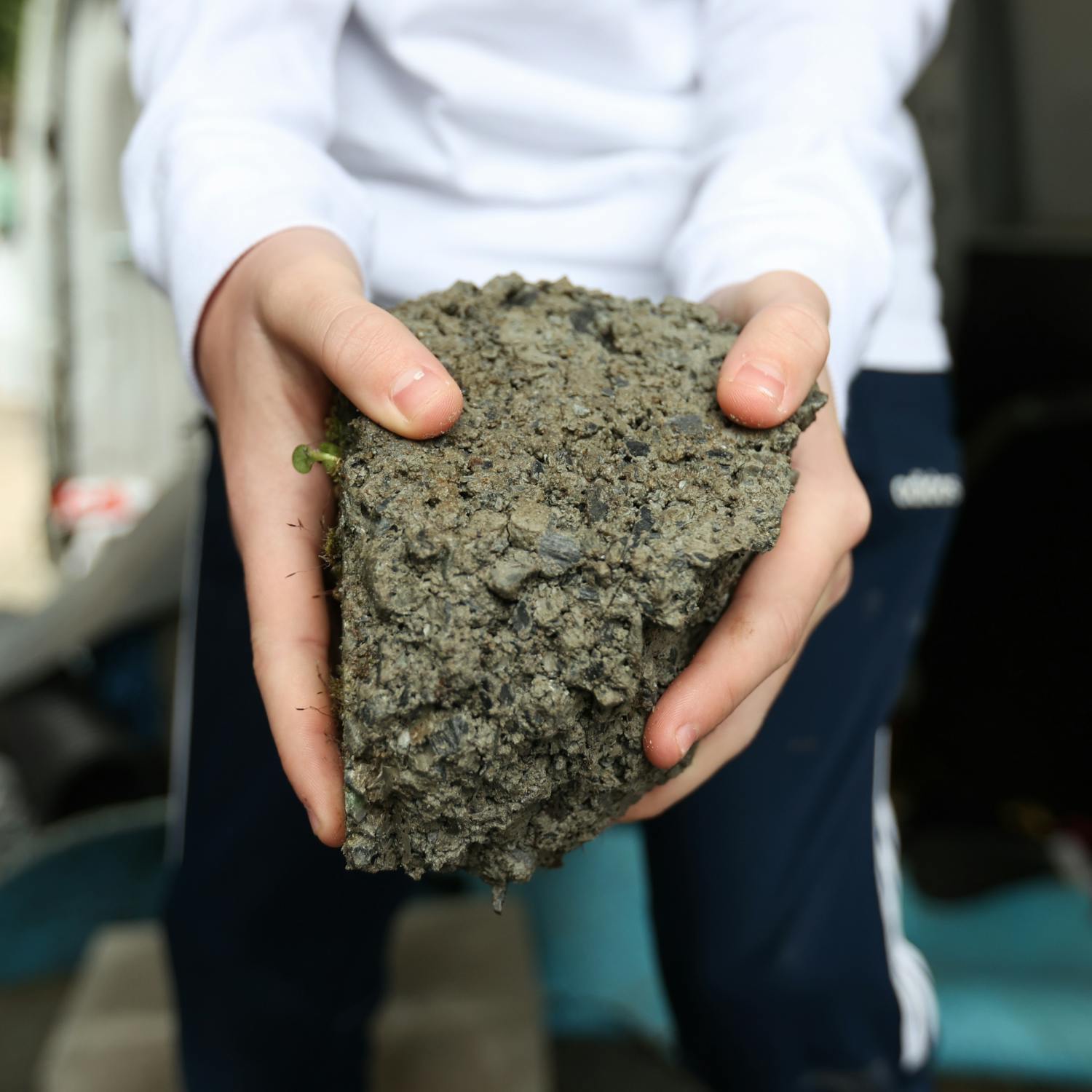 What is the Government doing about defective concrete blocks?