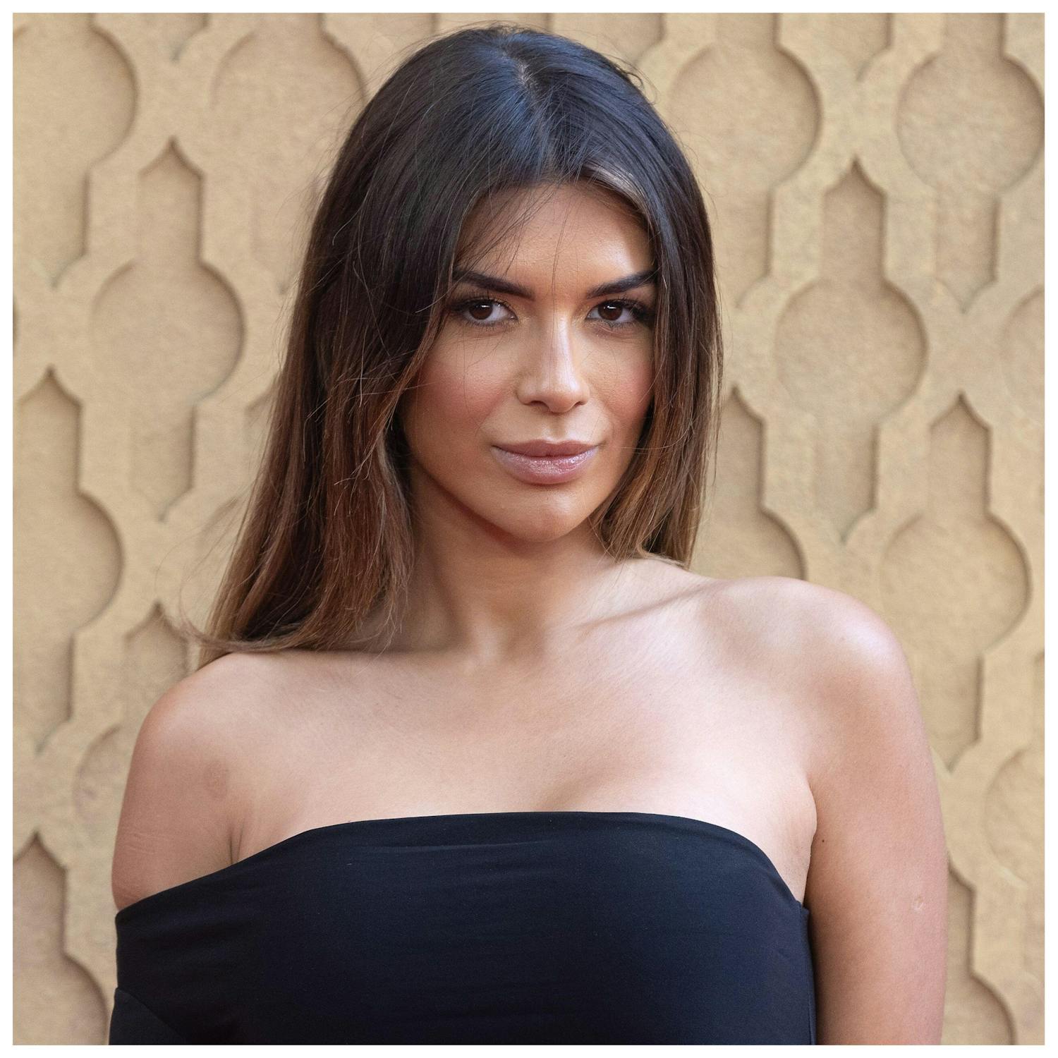 Ekin Su Reveals She Is In Talks To Appear On Strictly Come Dancing This Year episode artwork