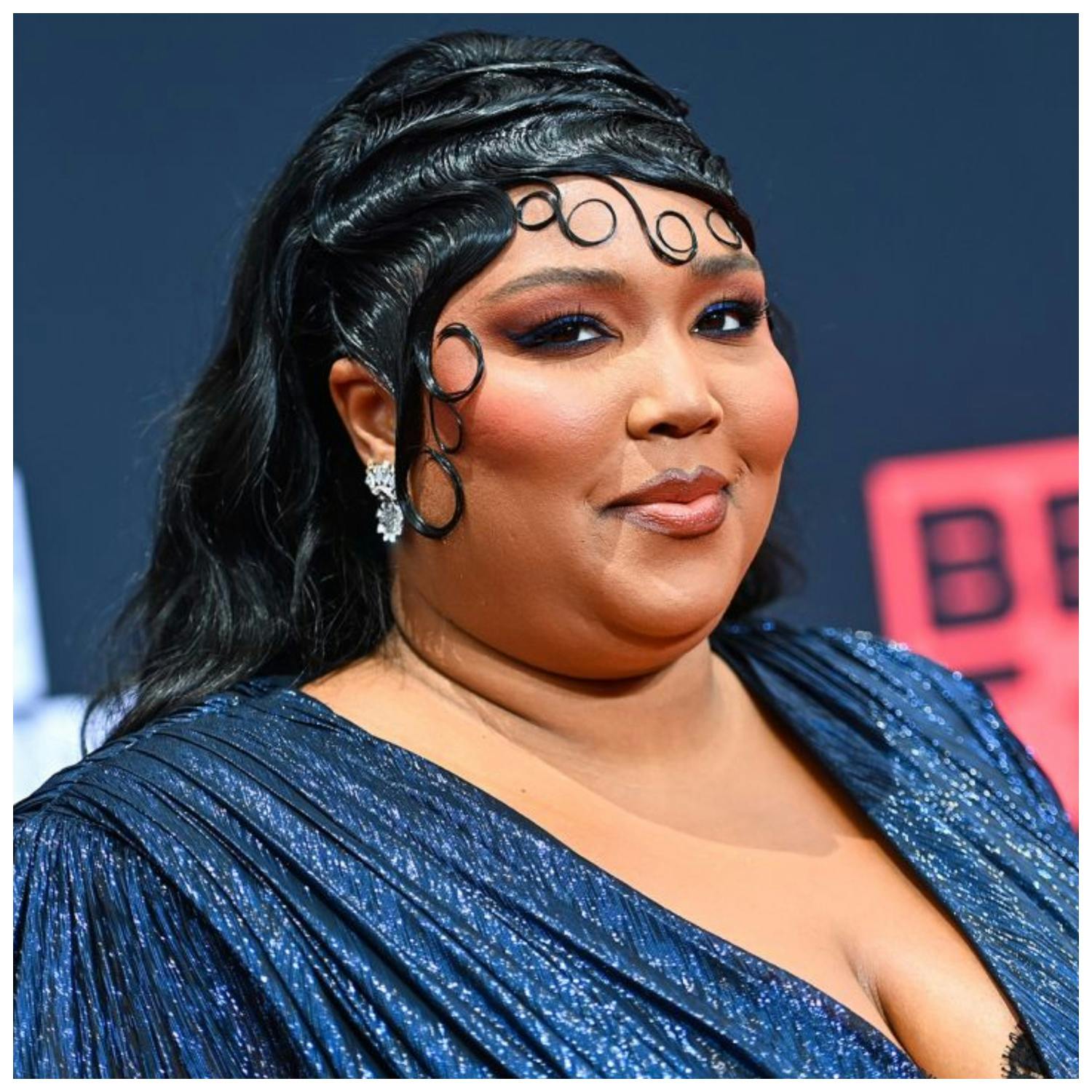 Week Trending: Lizzo, Ireland Becoming A Tourist Hotspot And, Health Warnings For Packing On Processed Foods.