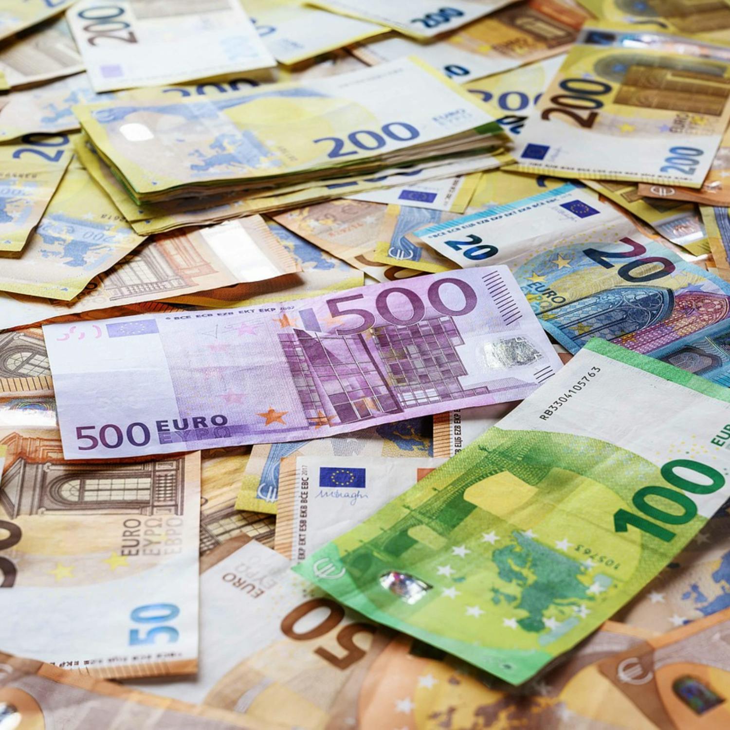 Are we headed for a cashless society?