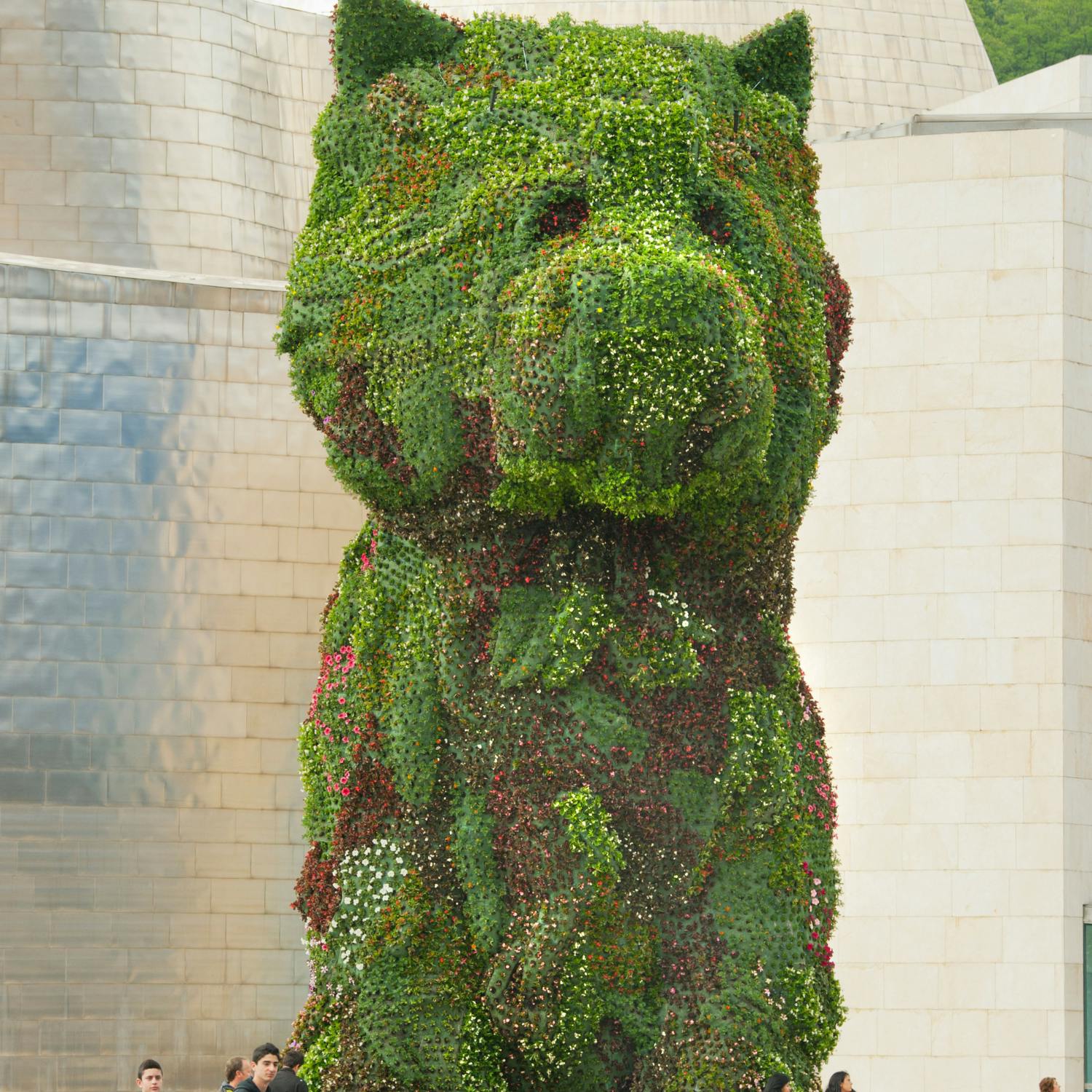 The story behind  Jeff Koons’ garden sculpture