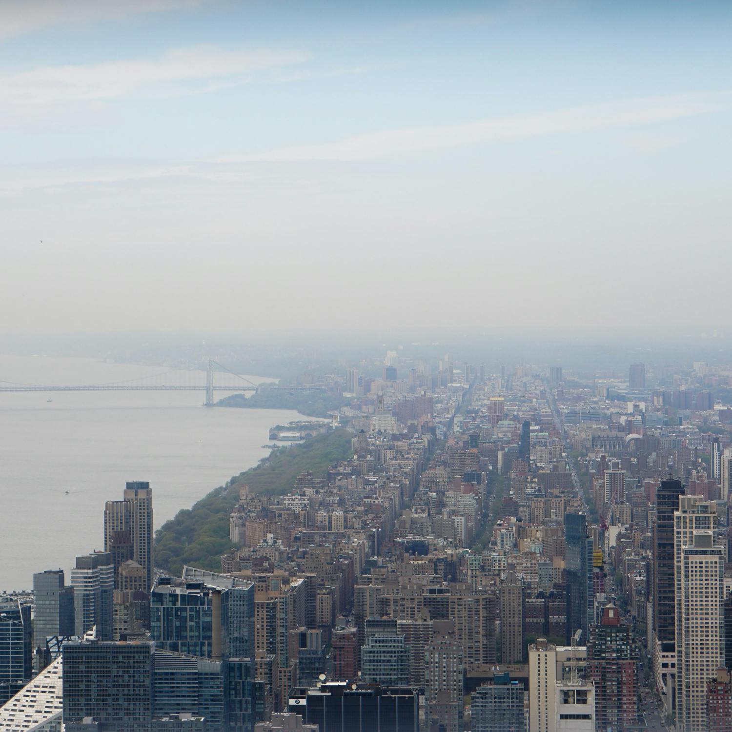 Orange skies as smoke shrouds New York City, Image
