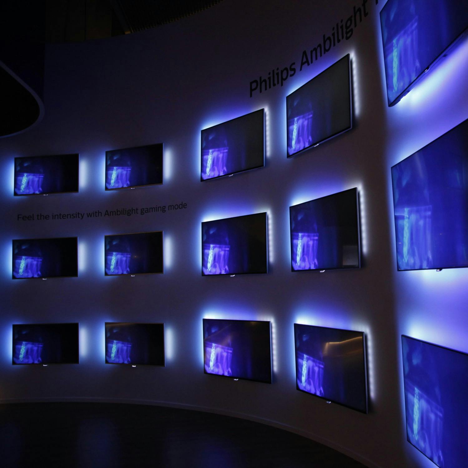 Tech With Jess: A review of the Philips Ambilight TV Tech With Jess: A review of the Philips Ambilight TV