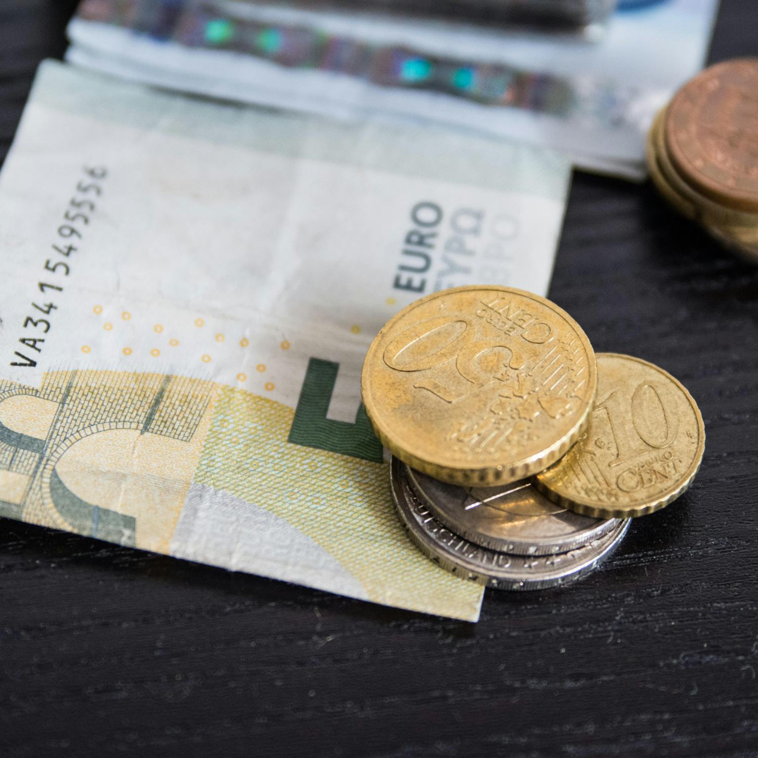 Should hospitality workers have to pay tax on tips?