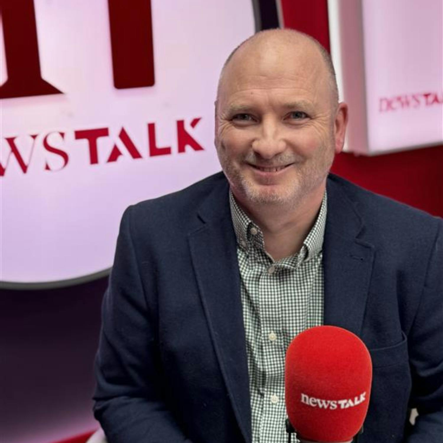 cover of episode Paraic Burke Tax Leader at PwC Ireland