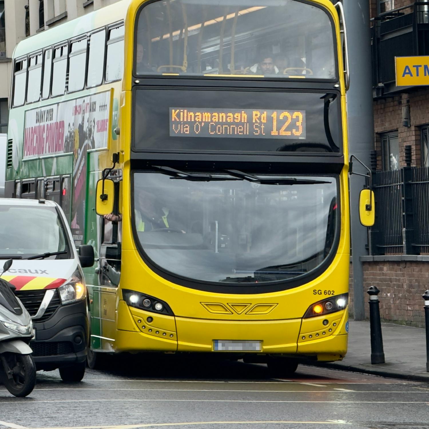 Contactless payment for public transport to come in 2028 - how does it compare worldwide?