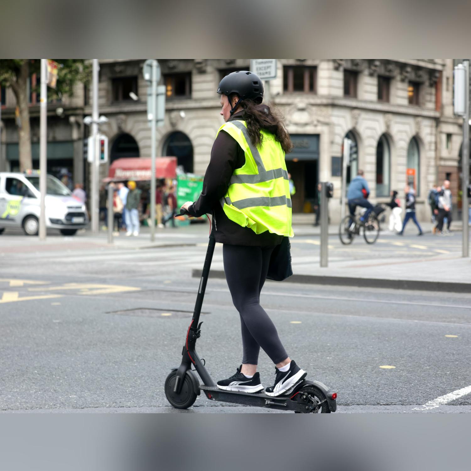 Minister Darragh O’Brien on new E-scooter regulations and transport fare hikes