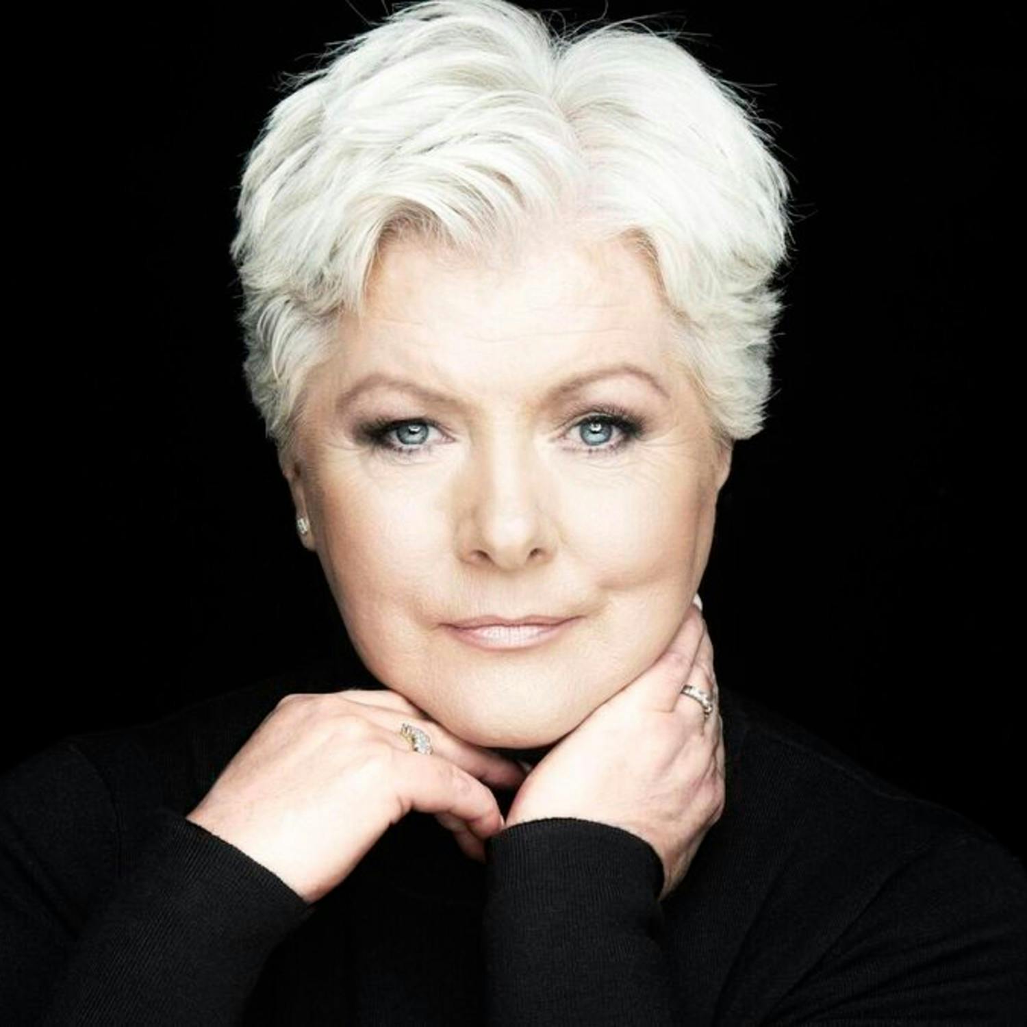 The Bookshelf with Flo McSweeney