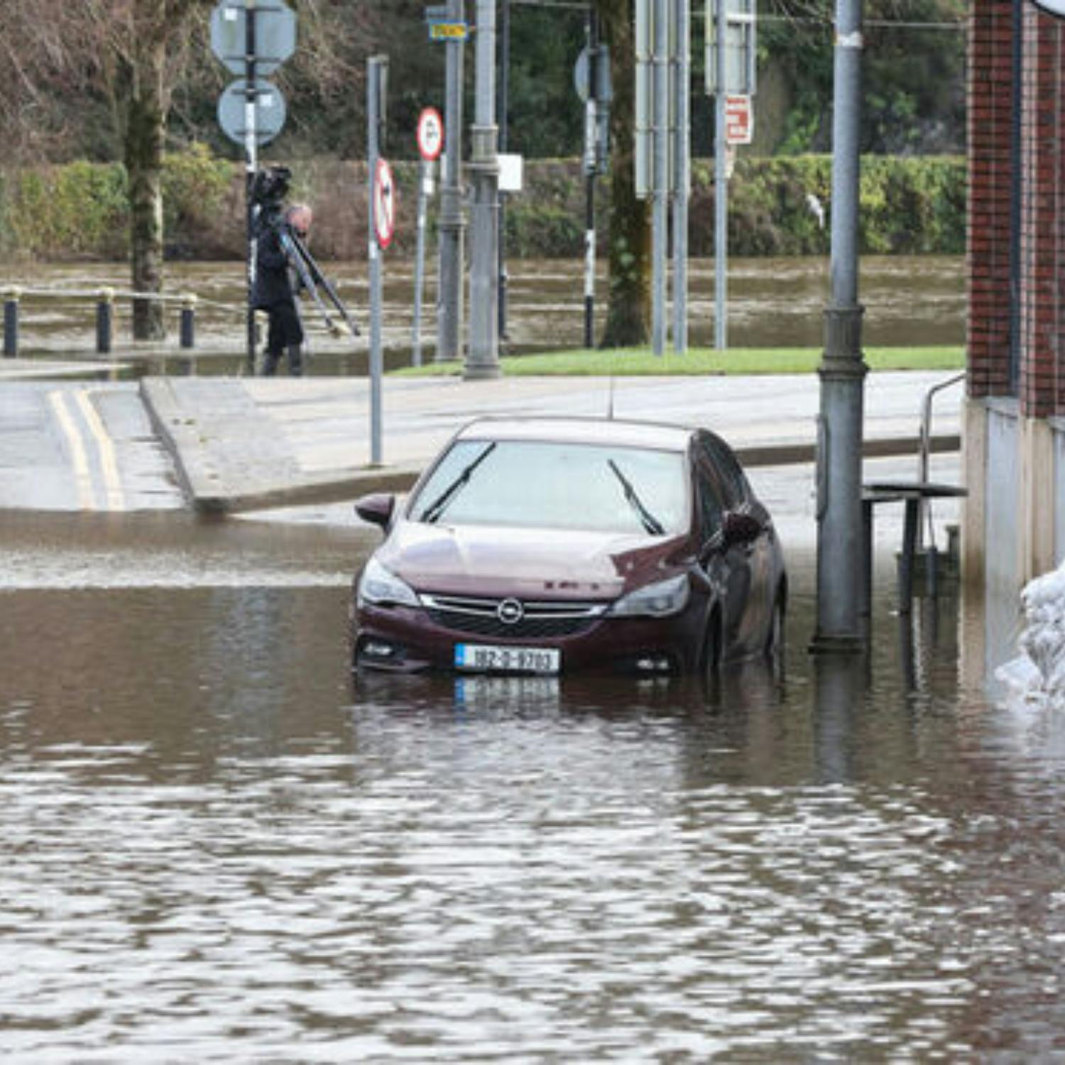 Met Éireann is warning of continuing flooding in South East