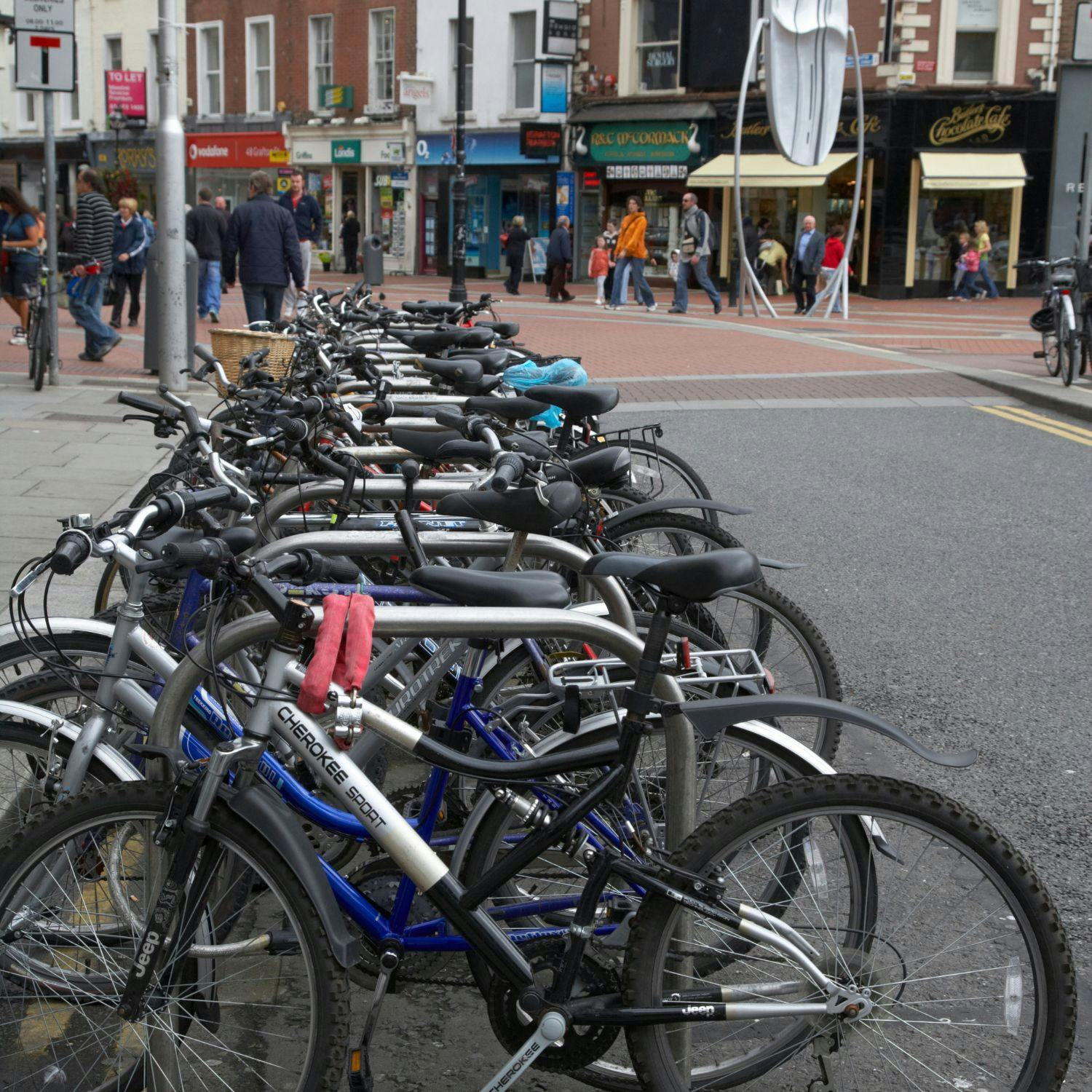 cover of episode 'More safe spaces for bike parking' needed in Dublin City