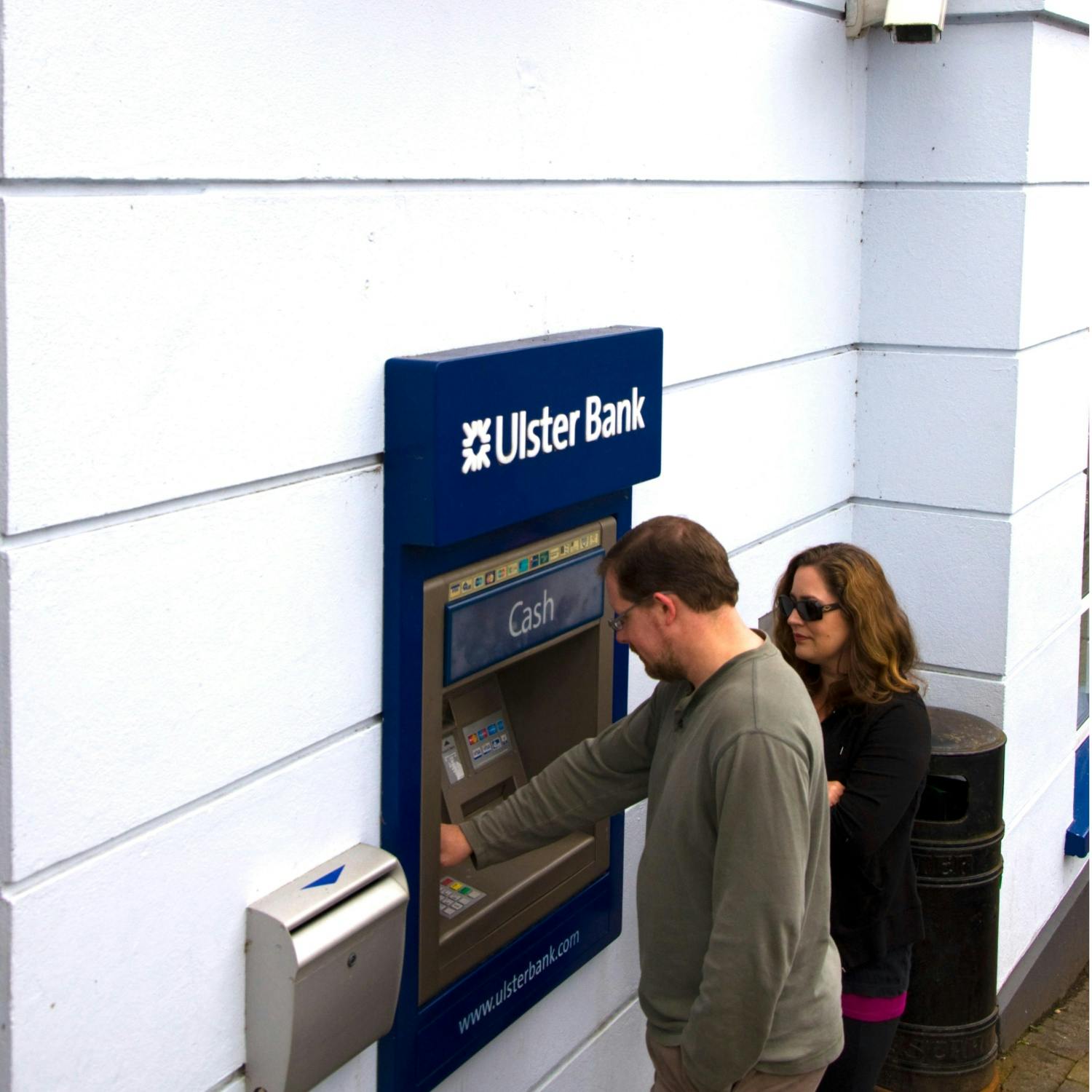 Gardaí Criticized For Presence At ATM Machines Following BOI Tech Breakdown