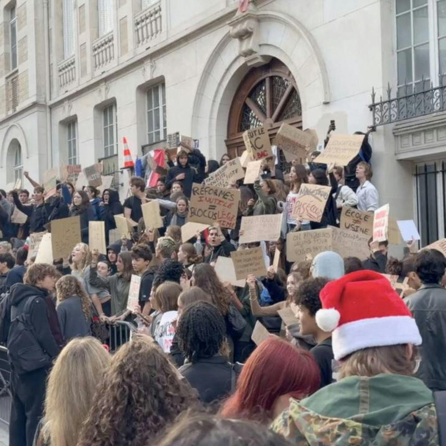 School shutdowns as protests spread across France