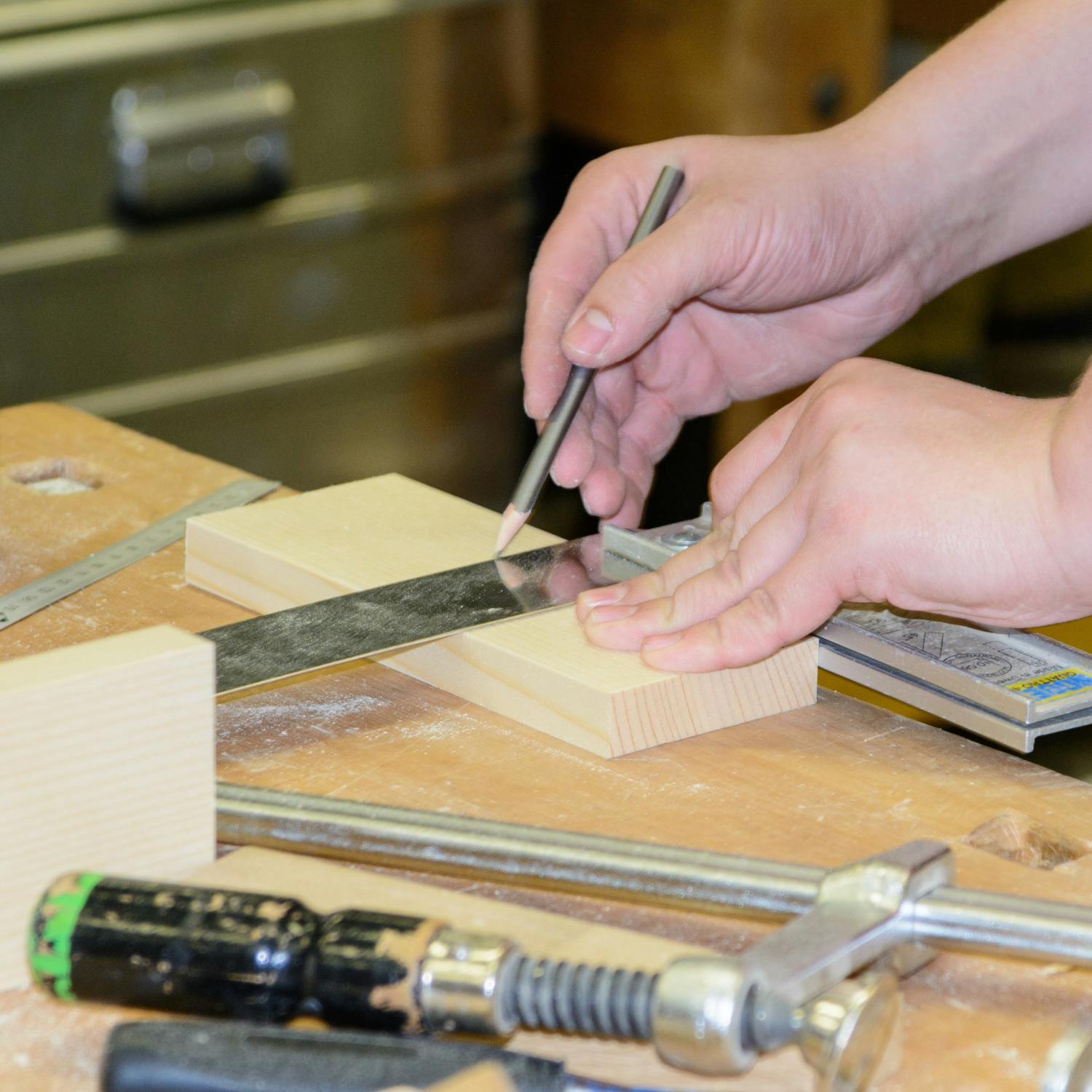 Do women want to date a handyman?