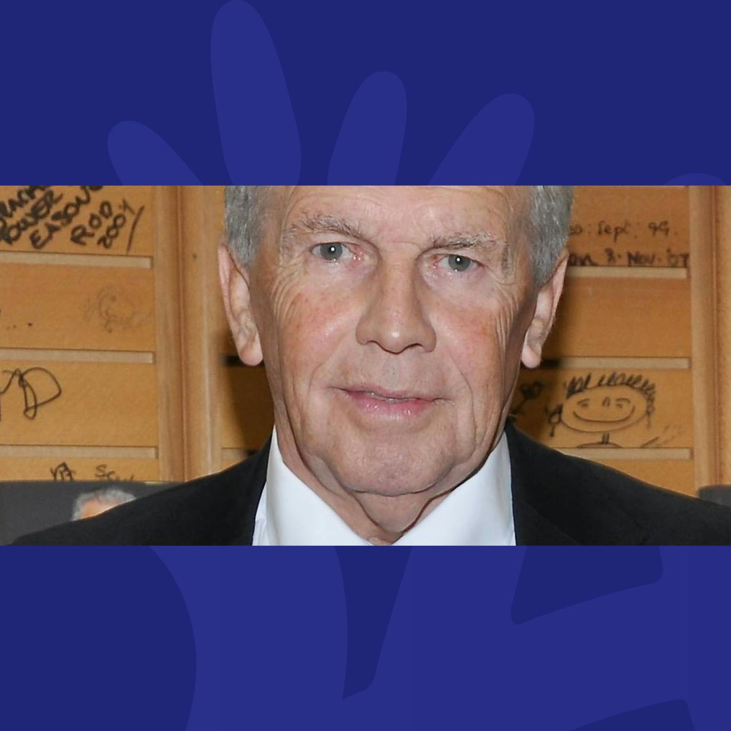 Gift Grub: Eamon Dunphy Celebrates The One, The Only, John Giles.