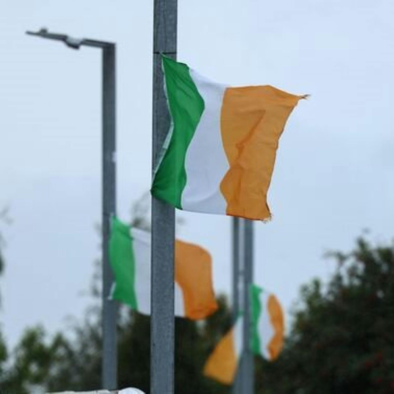 War On Air As "Stuck Up" Caller Condems Flying Of Irish Flags In Dublin 13 Estate War On Air As "Stuck Up" Caller Condems Flying Of Irish Flags In Dublin 13 Estate