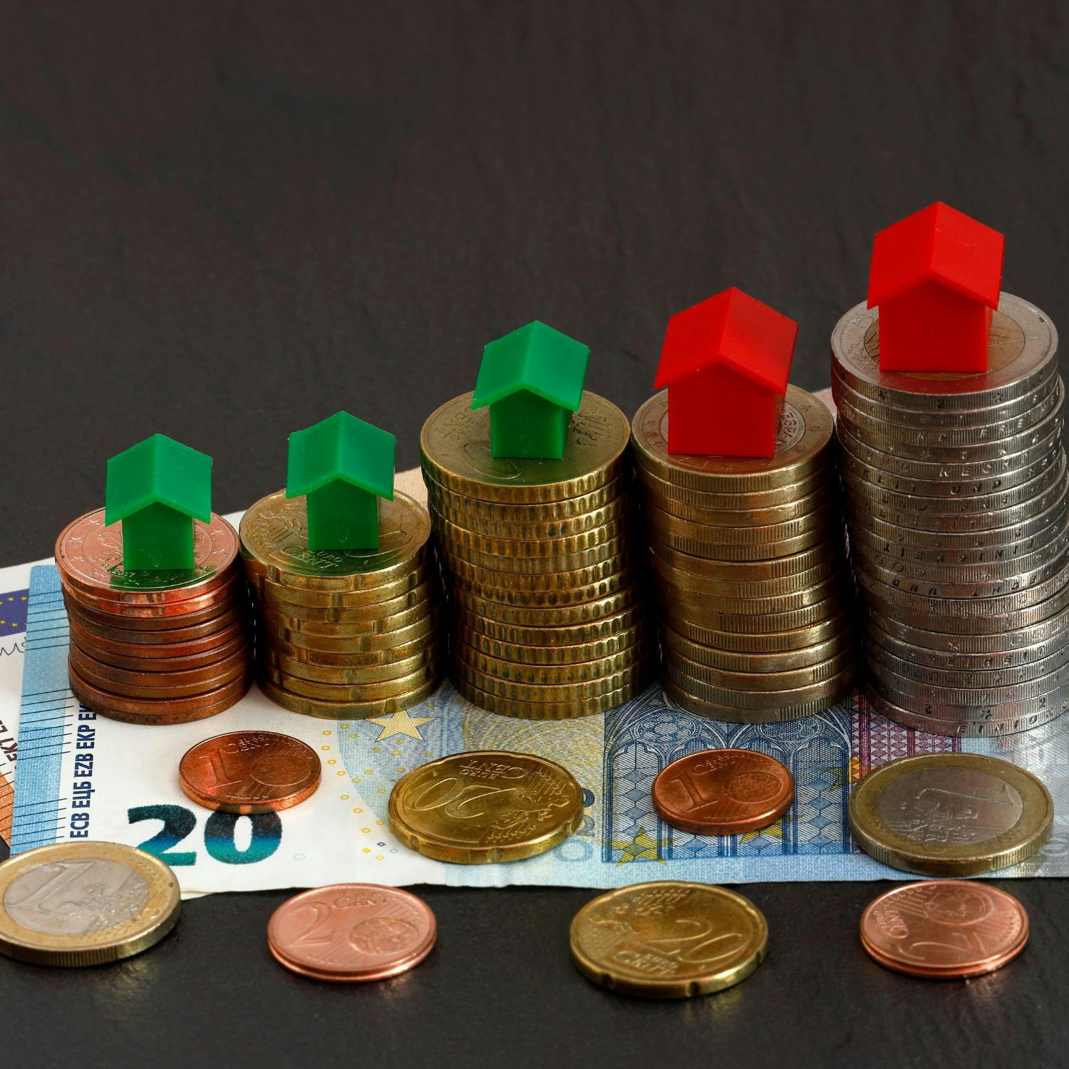 Housing prices to continue to inflate in 2025 episode artwork